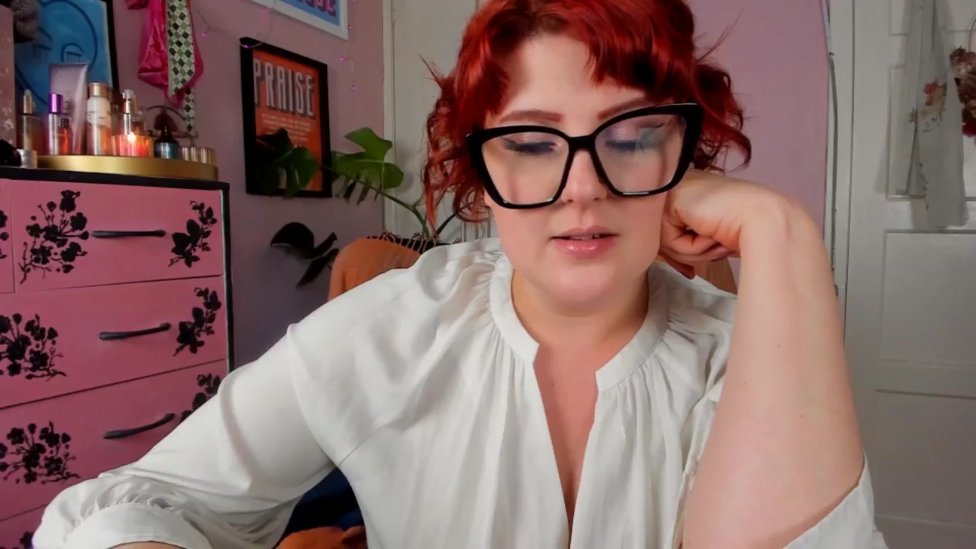 Gallery image thumbnail from MissMimiRose's myfreecams stream on, 06/11/2024, 19:10 image 18 of 20