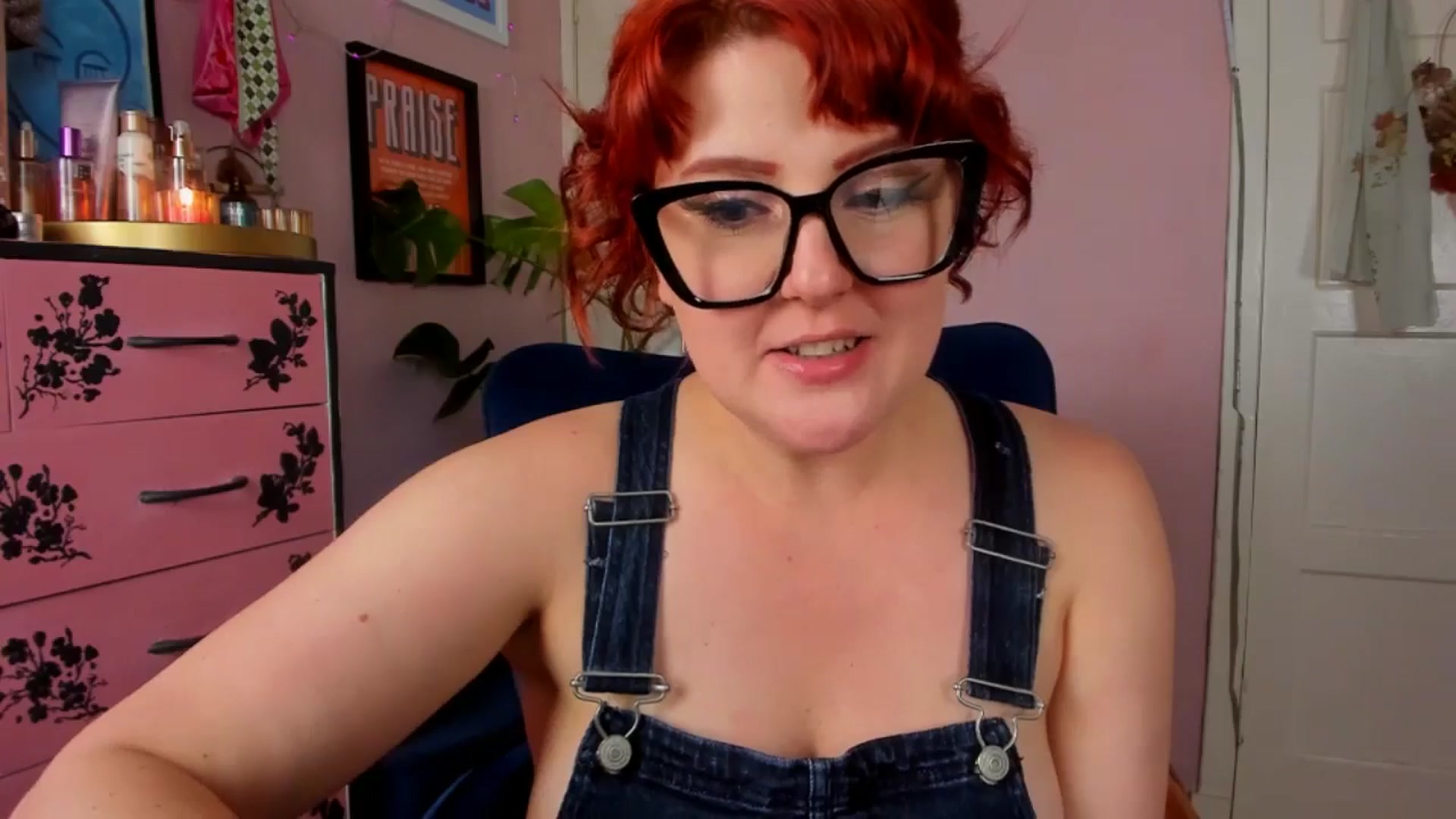 Gallery image thumbnail from MissMimiRose's myfreecams stream on, 06/11/2024, 20:52 image 17 of 20