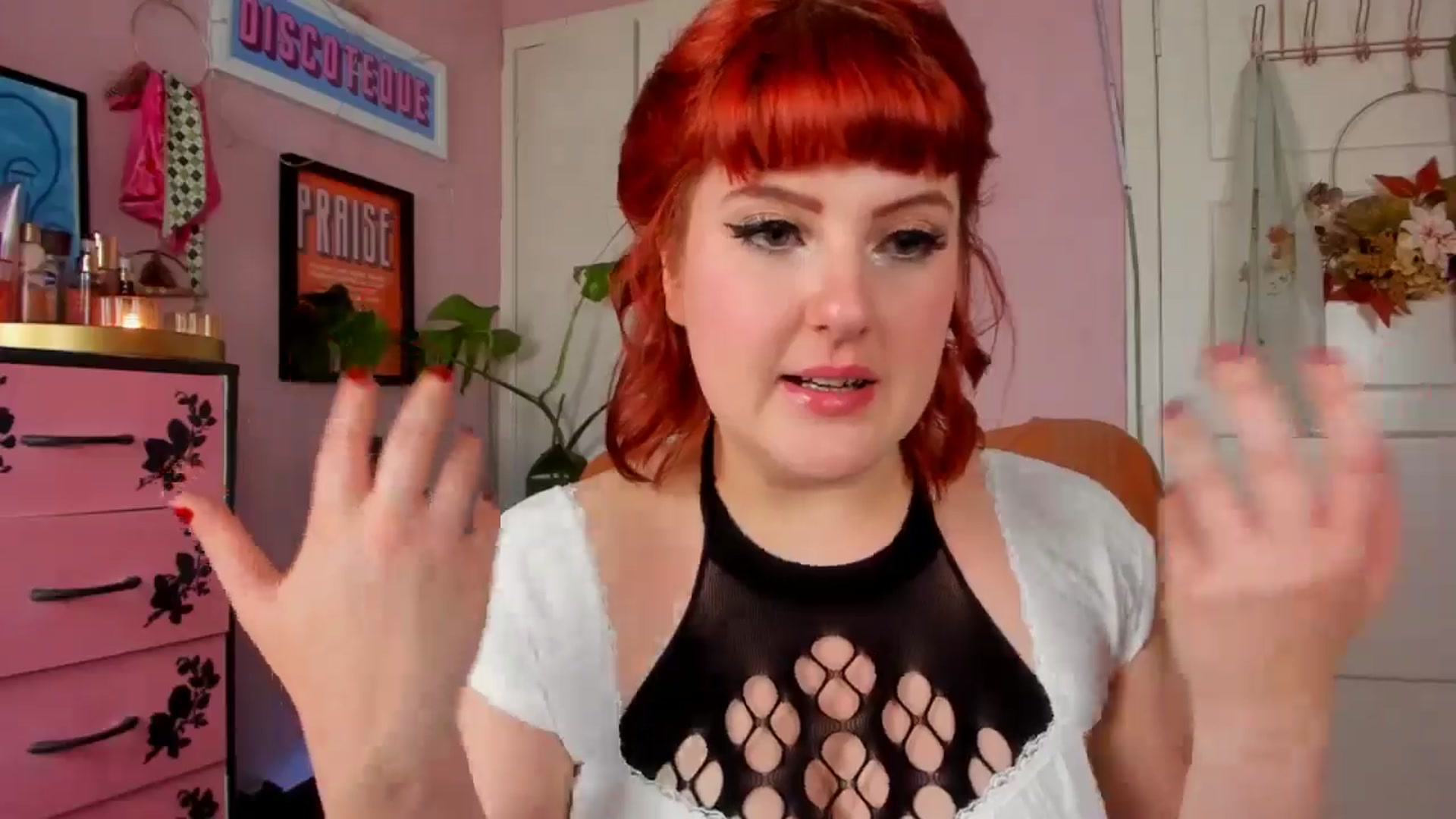 Gallery image thumbnail from MissMimiRose's myfreecams stream on, 06/14/2024, 19:02 image 8 of 20