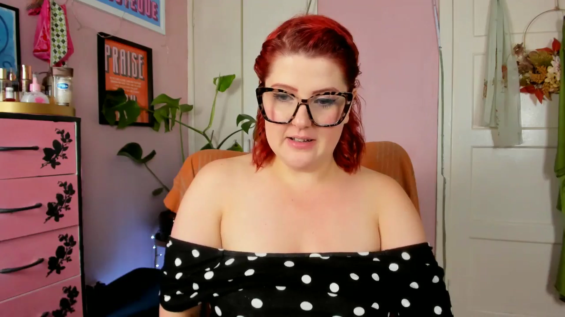 Gallery image thumbnail from MissMimiRose's myfreecams stream on, 06/22/2024, 10:16 image 20 of 20