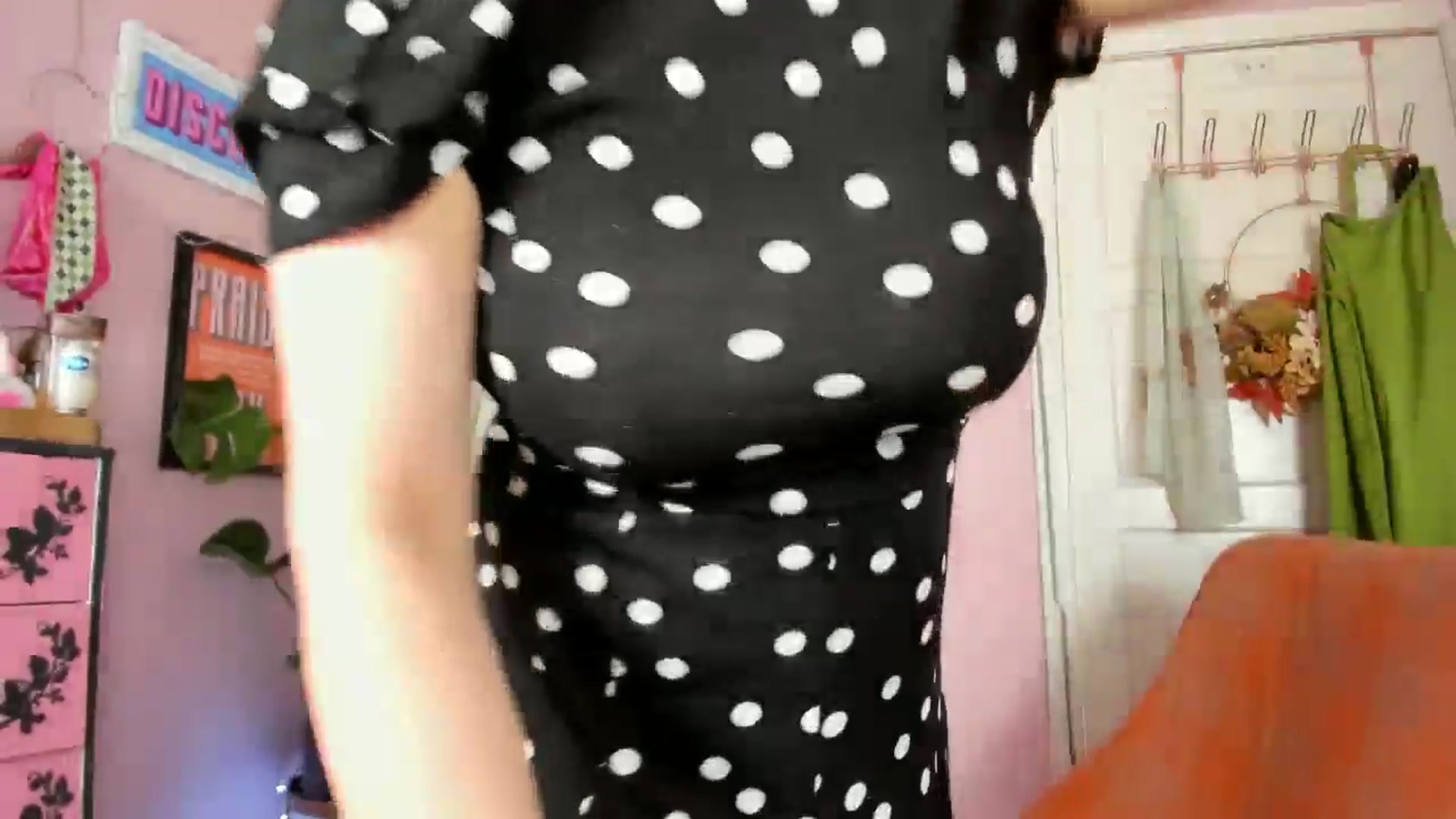 Gallery image thumbnail from MissMimiRose's myfreecams stream on, 06/22/2024, 10:16 image 11 of 20