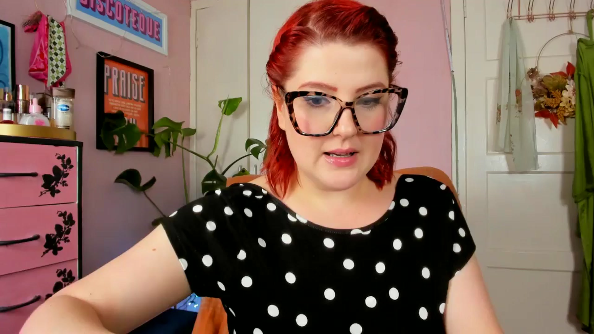Gallery image thumbnail from MissMimiRose's myfreecams stream on, 06/22/2024, 11:38 image 7 of 20