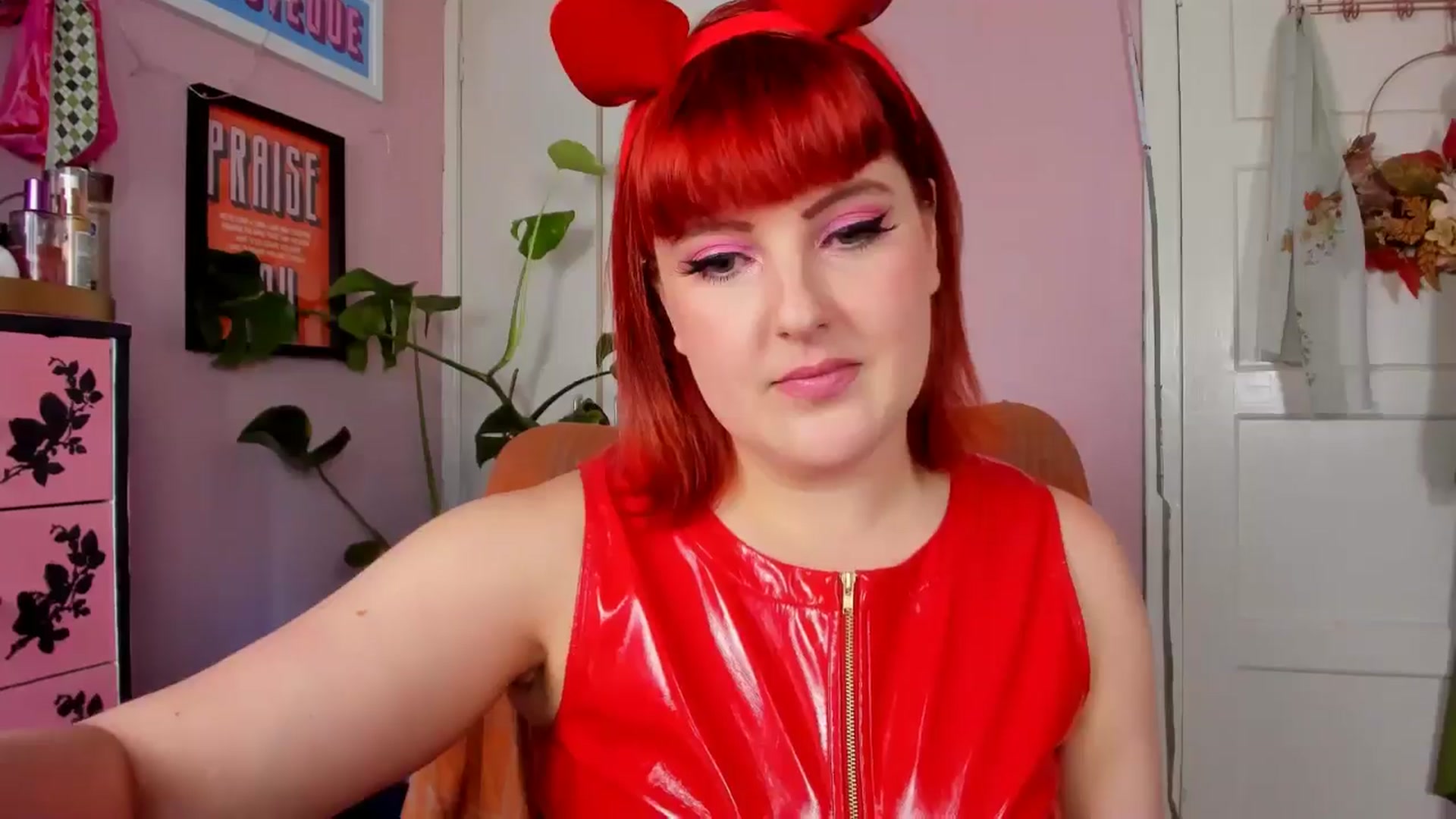 Gallery image thumbnail from MissMimiRose's myfreecams stream on, 06/30/2024, 16:25 image 15 of 20