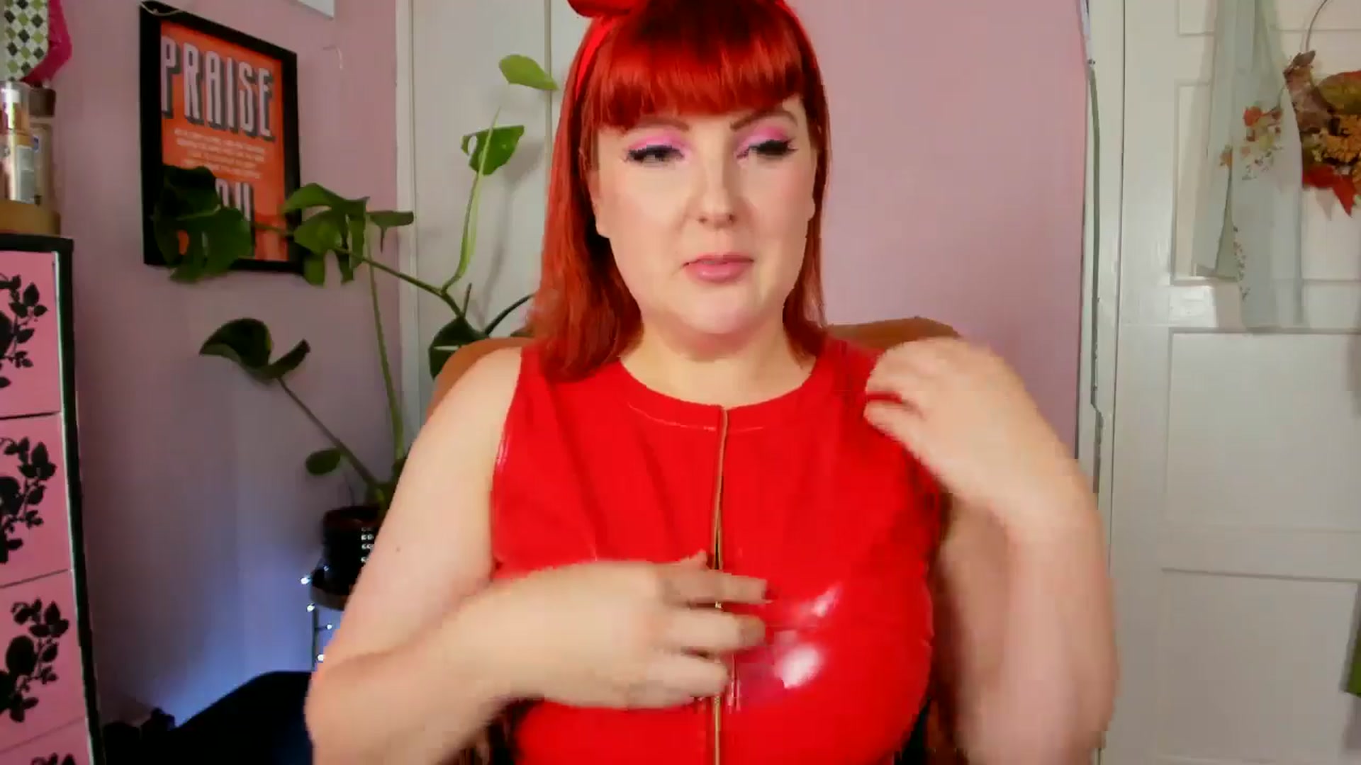 Gallery image thumbnail from MissMimiRose's myfreecams stream on, 06/30/2024, 16:39 image 12 of 20