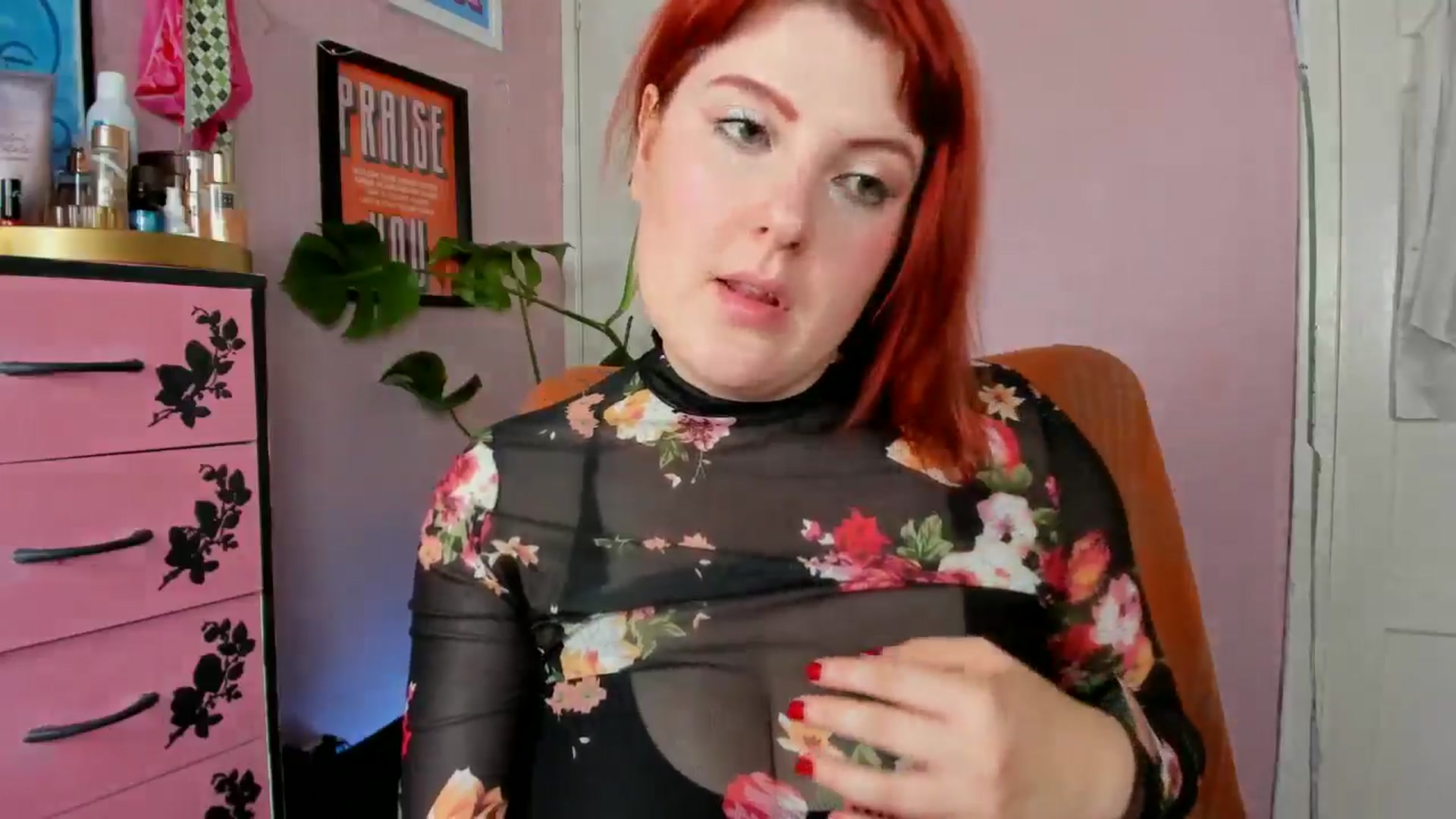 Gallery image thumbnail from MissMimiRose's myfreecams stream on, 07/14/2024, 13:31 image 6 of 20