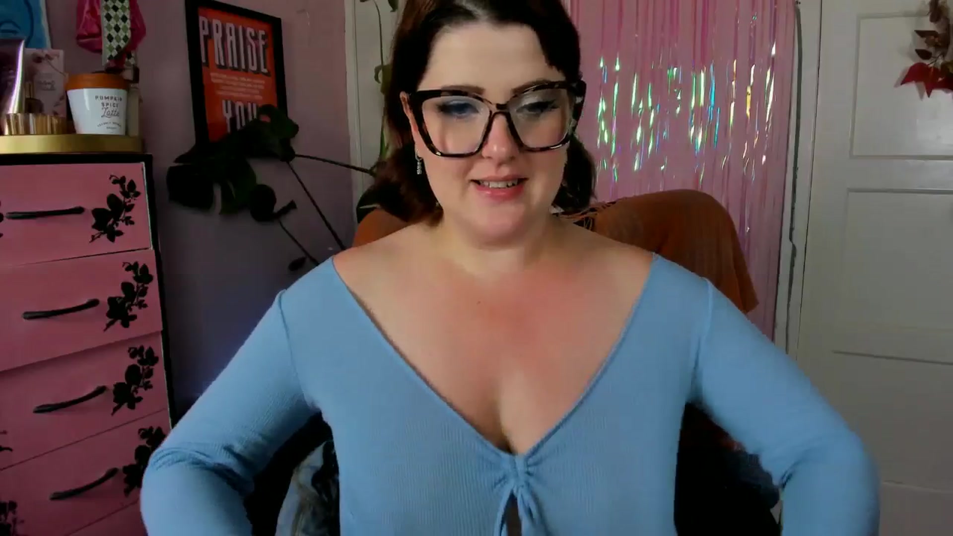 Gallery image thumbnail from MissMimiRose's myfreecams stream on, 08/13/2024, 22:40 image 20 of 20