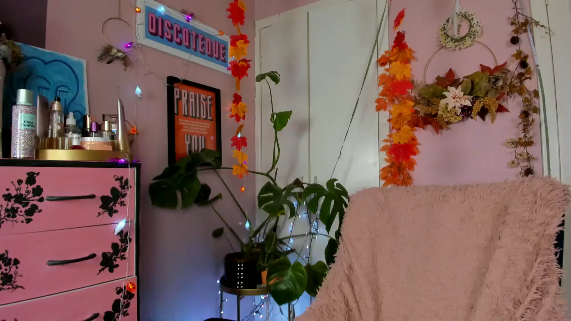 Gallery image thumbnail from MissMimiRose's myfreecams stream on, 09/05/2024, 20:30 image 3 of 20