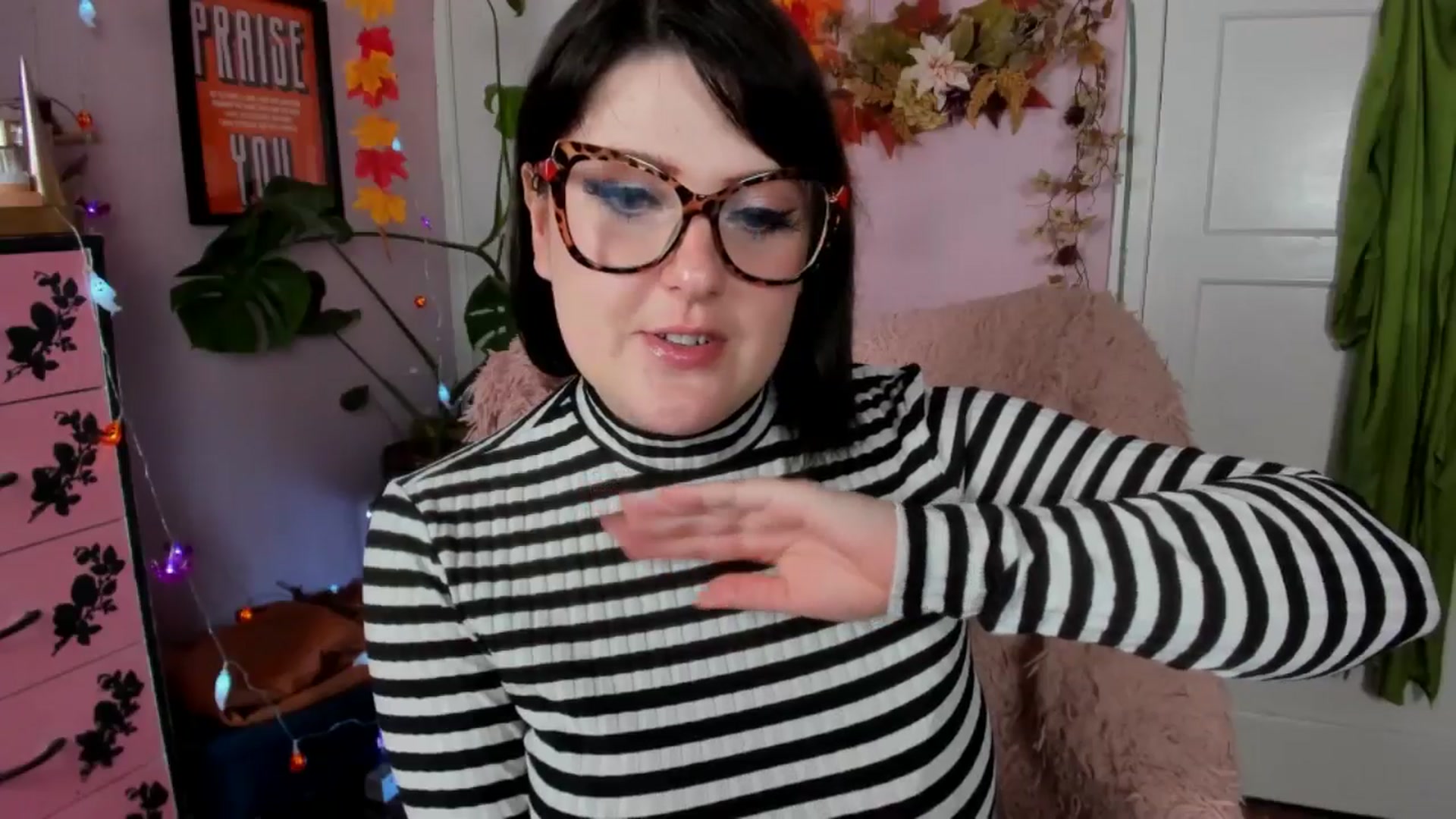 Gallery image thumbnail from MissMimiRose's myfreecams stream on, 09/08/2024, 11:34 image 11 of 20