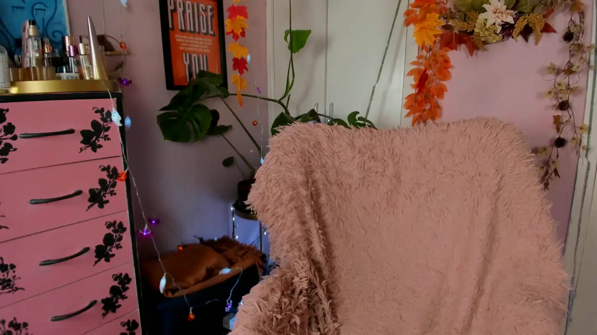 Gallery image thumbnail from MissMimiRose's myfreecams stream on, 09/08/2024, 15:41 image 3 of 20