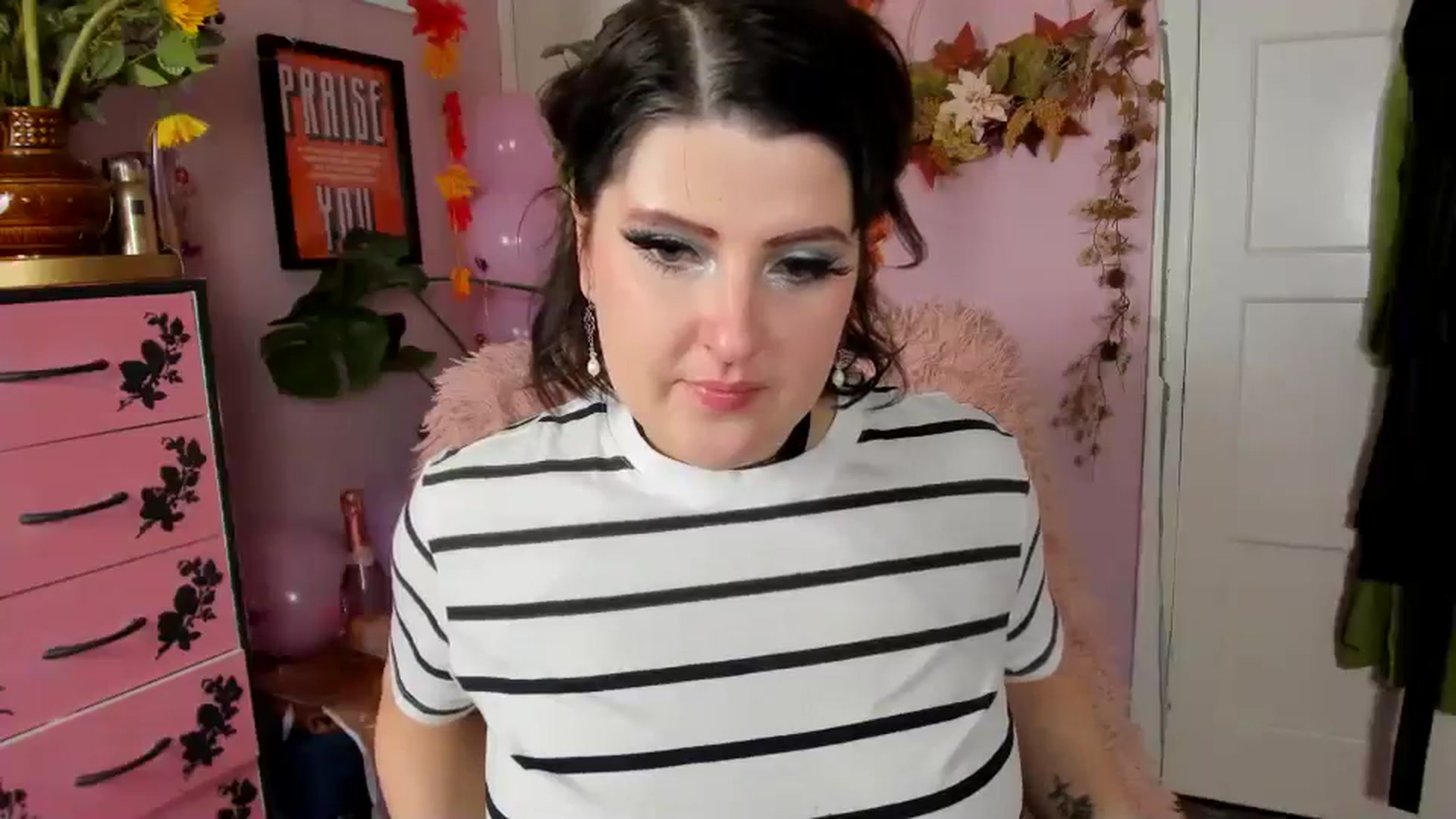 Gallery image thumbnail from MissMimiRose's myfreecams stream on, 09/13/2024, 19:14 image 13 of 20