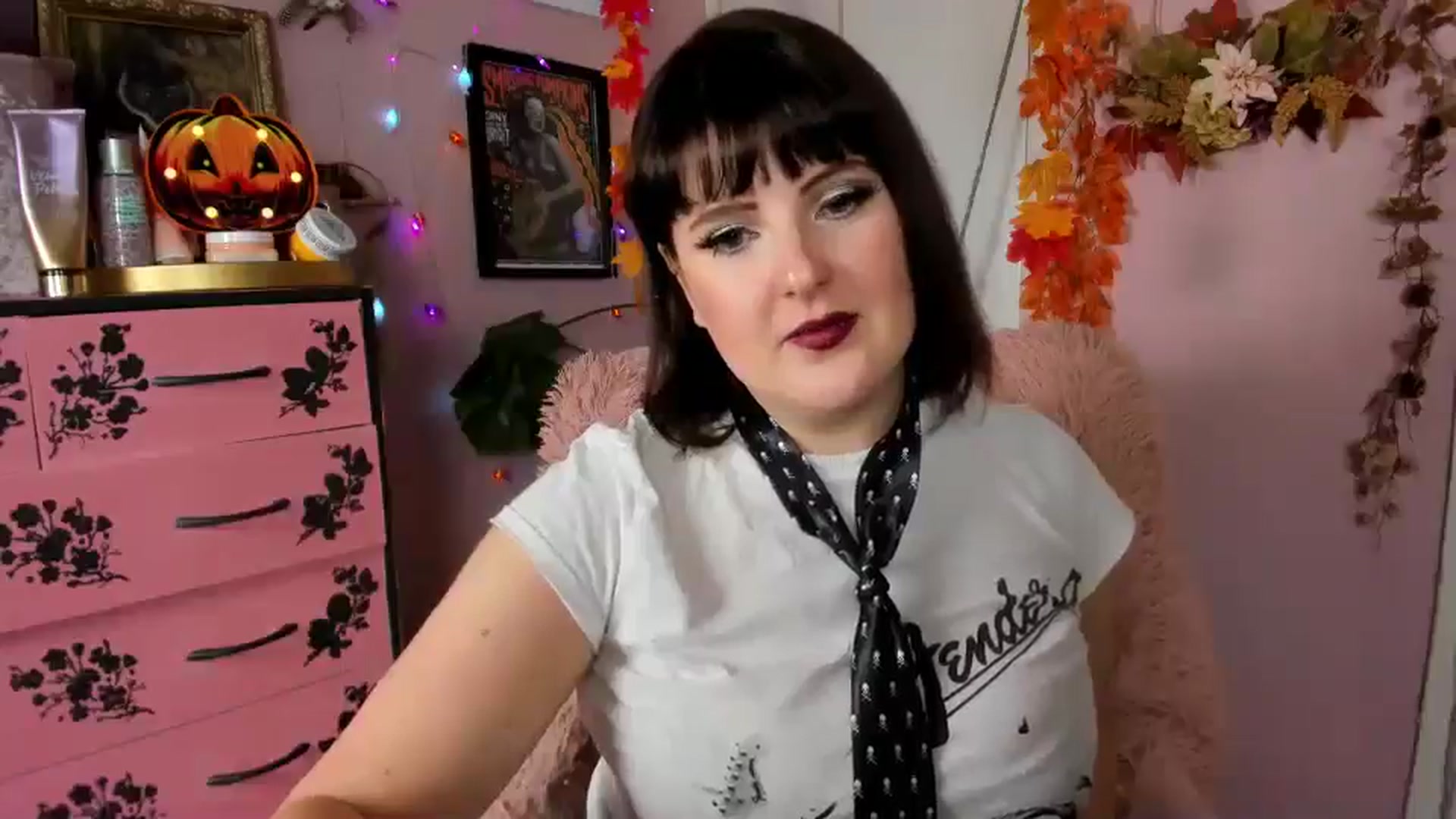 Gallery image thumbnail from MissMimiRose's myfreecams stream on, 10/05/2024, 14:36 image 9 of 20