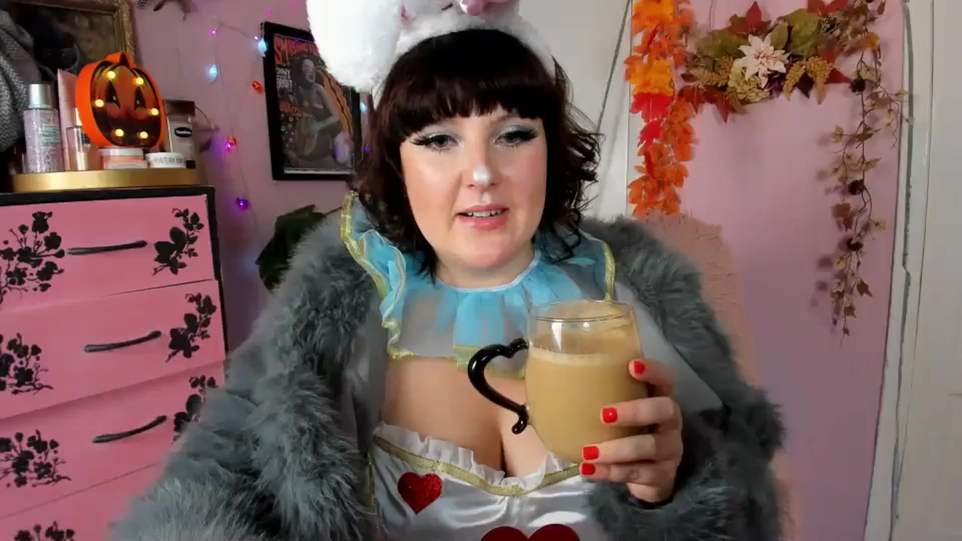 Gallery image thumbnail from MissMimiRose's myfreecams stream on, 10/06/2024, 12:10 image 2 of 20