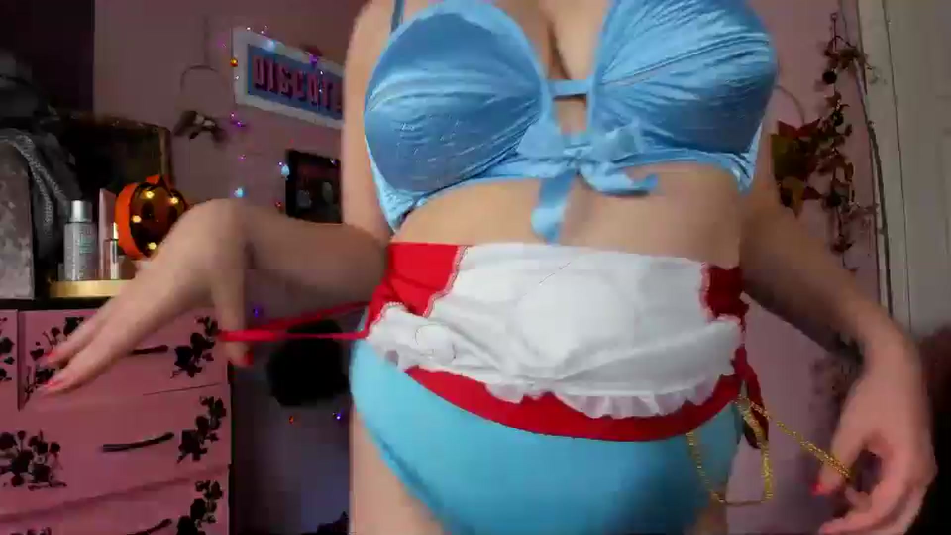 Gallery image thumbnail from MissMimiRose's myfreecams stream on, 10/06/2024, 12:10 image 5 of 20