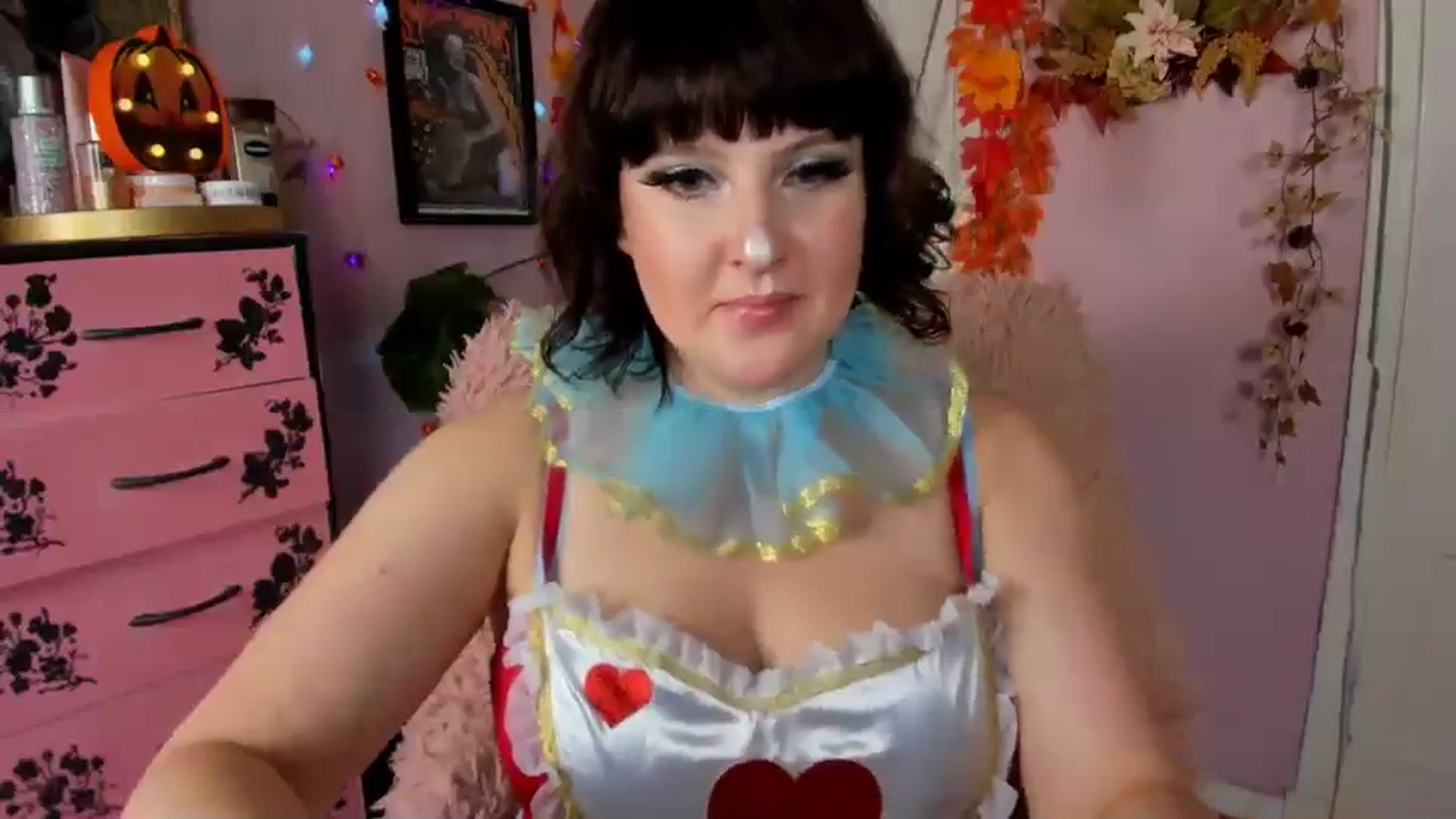 Gallery image thumbnail from MissMimiRose's myfreecams stream on, 10/06/2024, 12:56 image 4 of 20