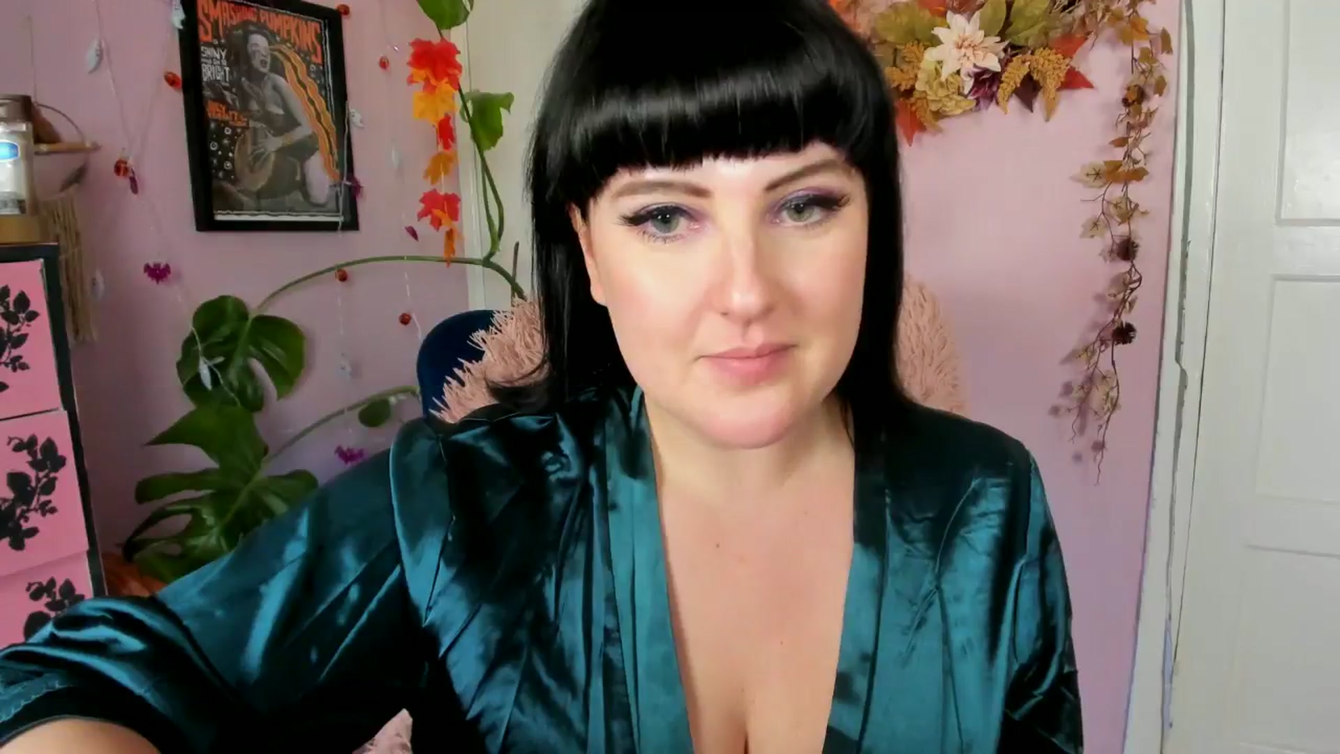 Gallery image thumbnail from MissMimiRose's myfreecams stream on, 10/26/2024, 22:21 image 16 of 20