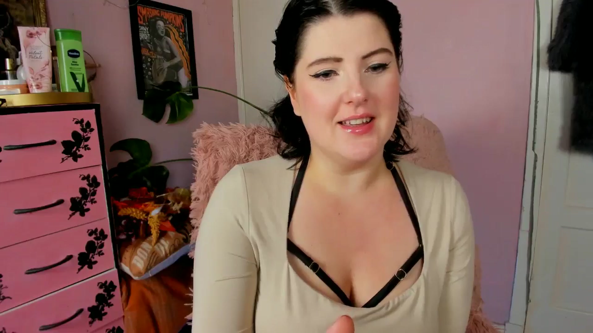 Gallery image thumbnail from MissMimiRose's myfreecams stream on, 11/03/2024, 12:49 image 13 of 20