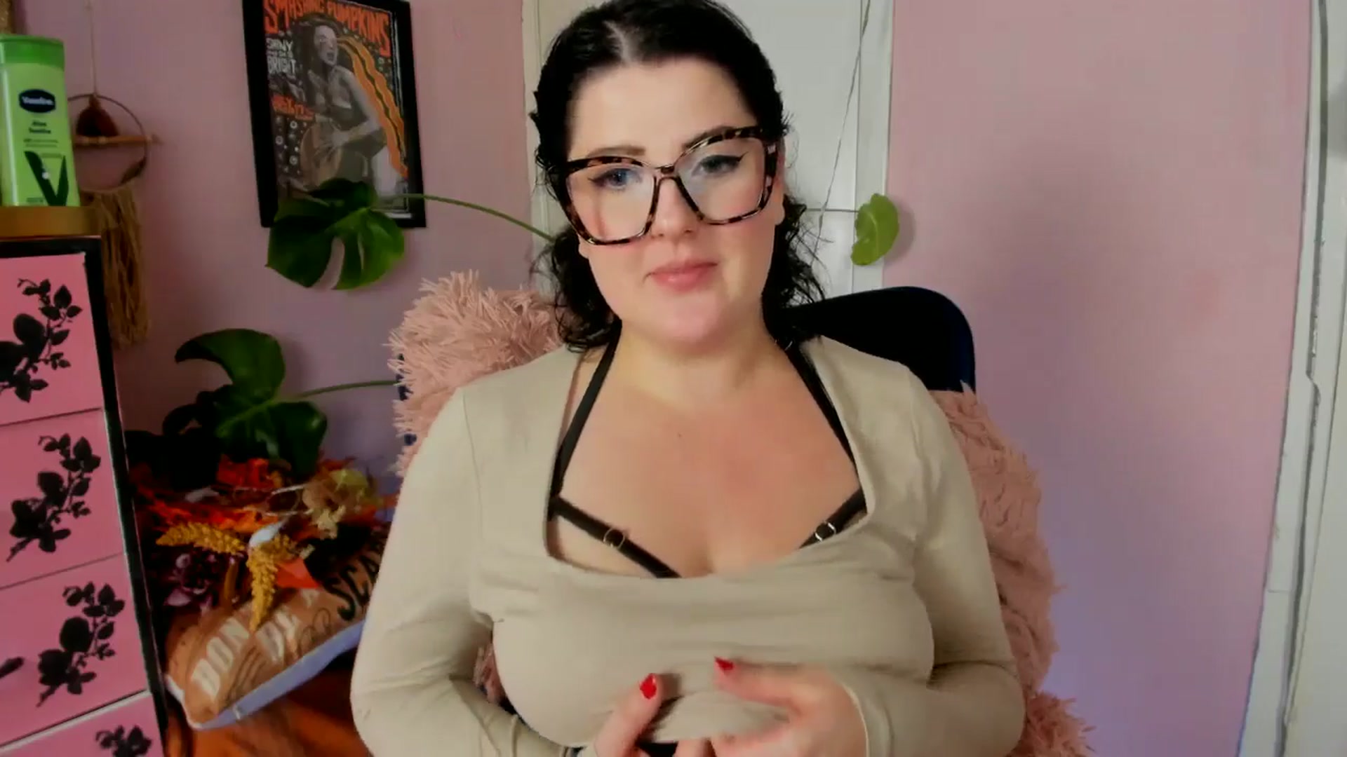 Gallery image thumbnail from MissMimiRose's myfreecams stream on, 11/03/2024, 14:57 image 14 of 20