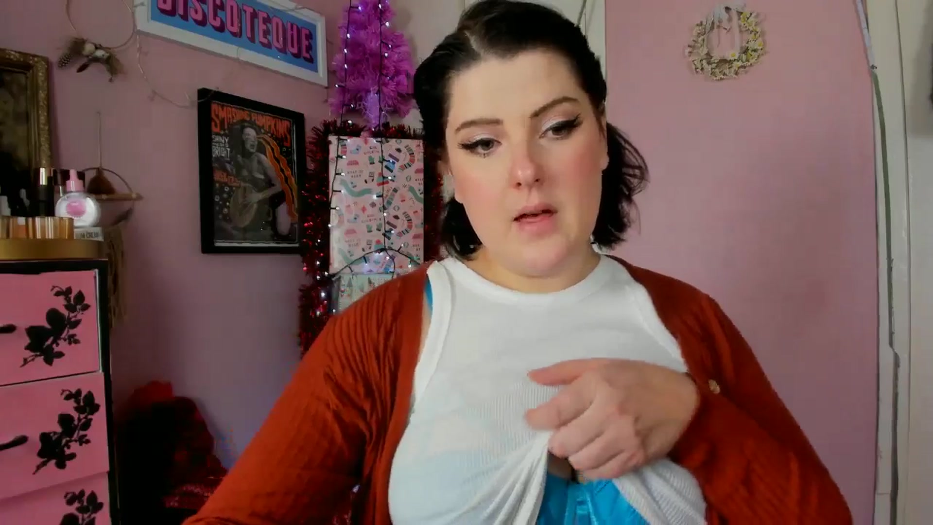 Gallery image thumbnail from MissMimiRose's myfreecams stream on, 11/24/2024, 14:50 image 2 of 20