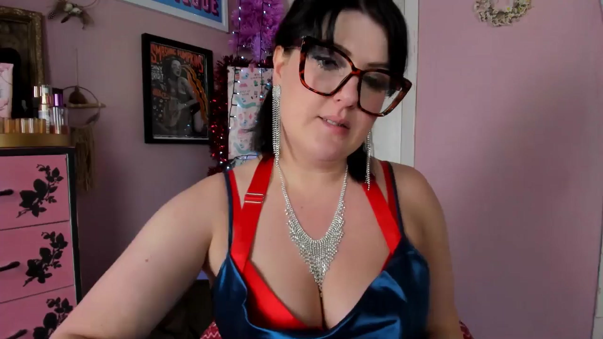 Gallery image thumbnail from MissMimiRose's myfreecams stream on, 12/31/2024, 18:20 image 10 of 20