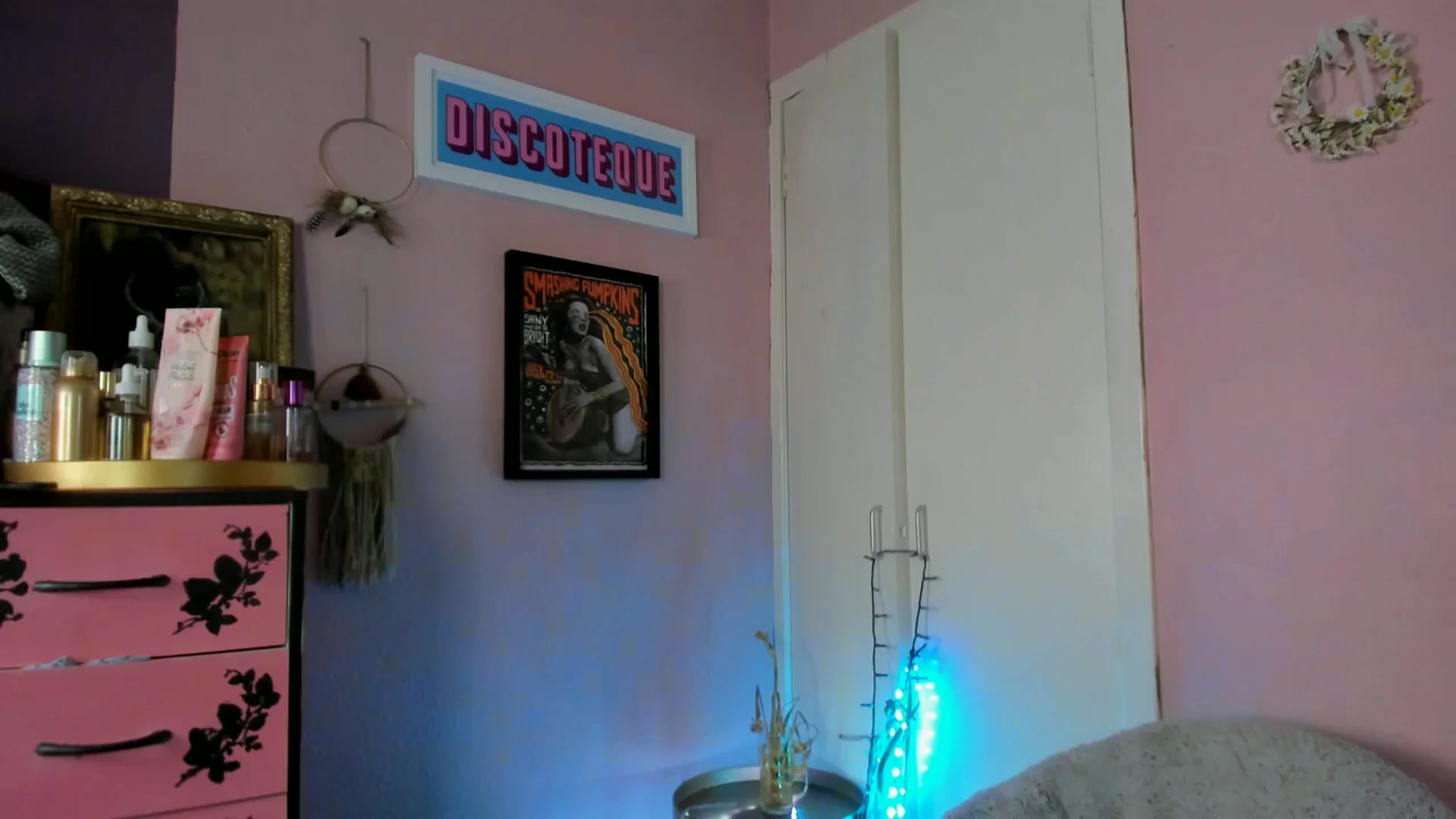 Gallery image thumbnail from MissMimiRose's myfreecams stream on, 02/08/2025, 13:54 image 17 of 20