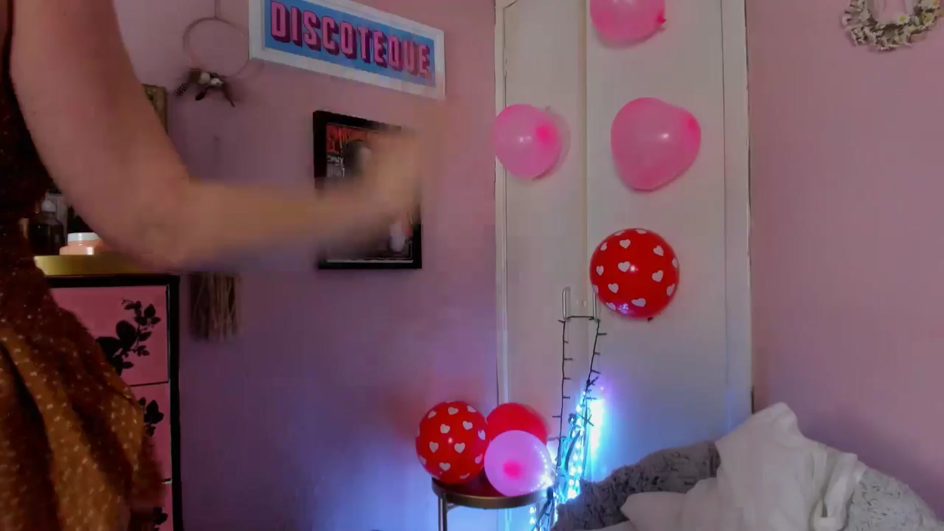 Gallery image thumbnail from MissMimiRose's myfreecams stream on, 02/22/2025, 16:08 image 3 of 20