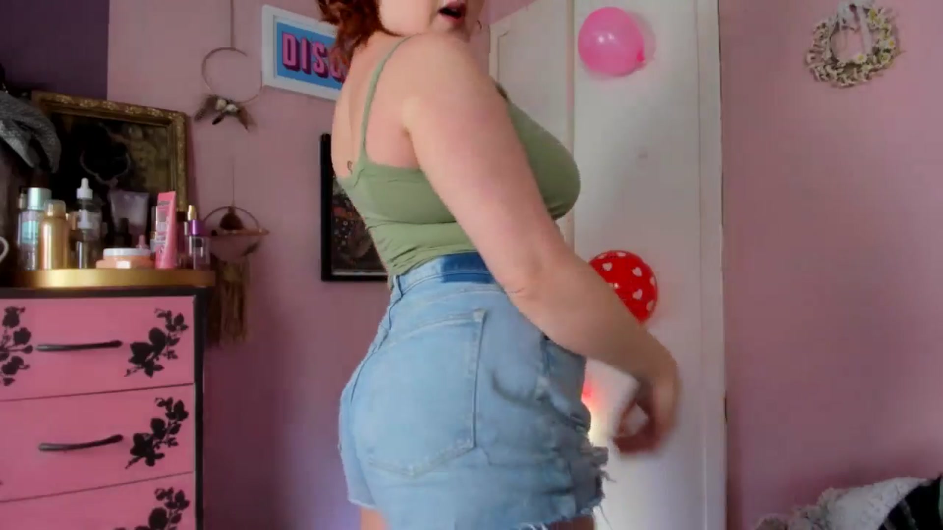 Gallery image thumbnail from MissMimiRose's myfreecams stream on, 03/01/2025, 14:51 image 4 of 20