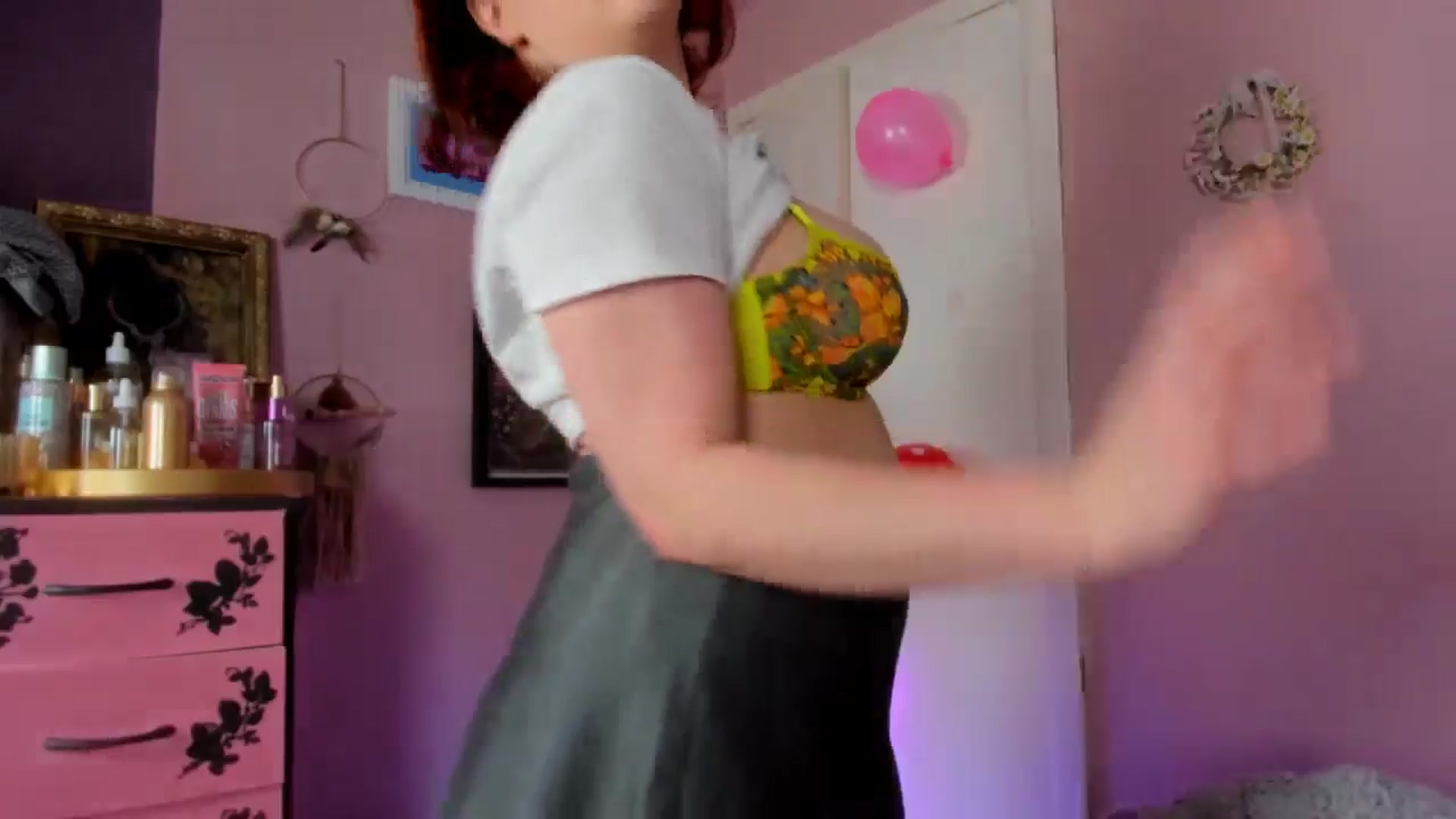 Gallery image thumbnail from MissMimiRose's myfreecams stream on, 03/07/2025, 22:02 image 14 of 20