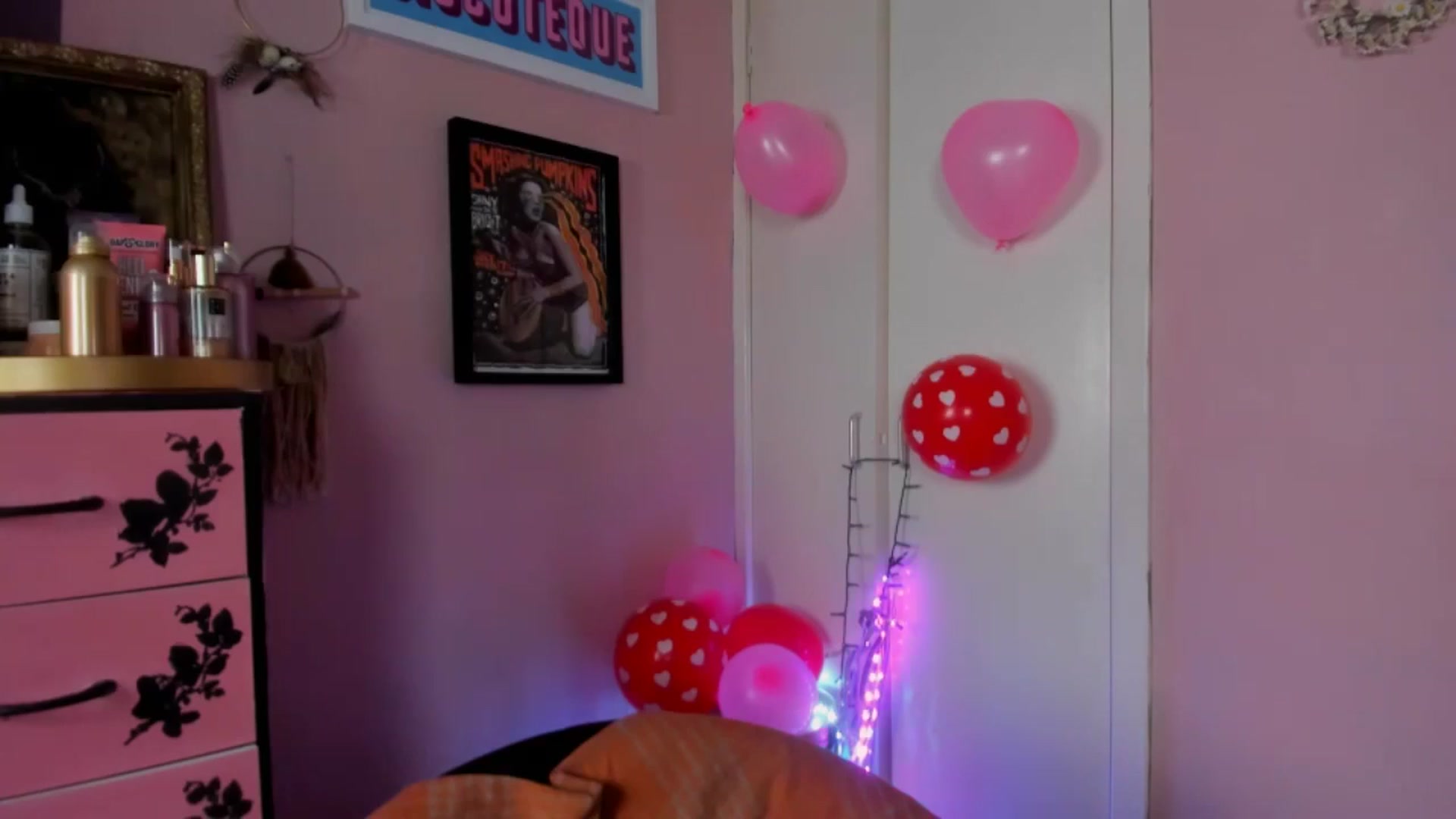 Gallery image thumbnail from MissMimiRose's myfreecams stream on, 03/14/2025, 21:30 image 7 of 20