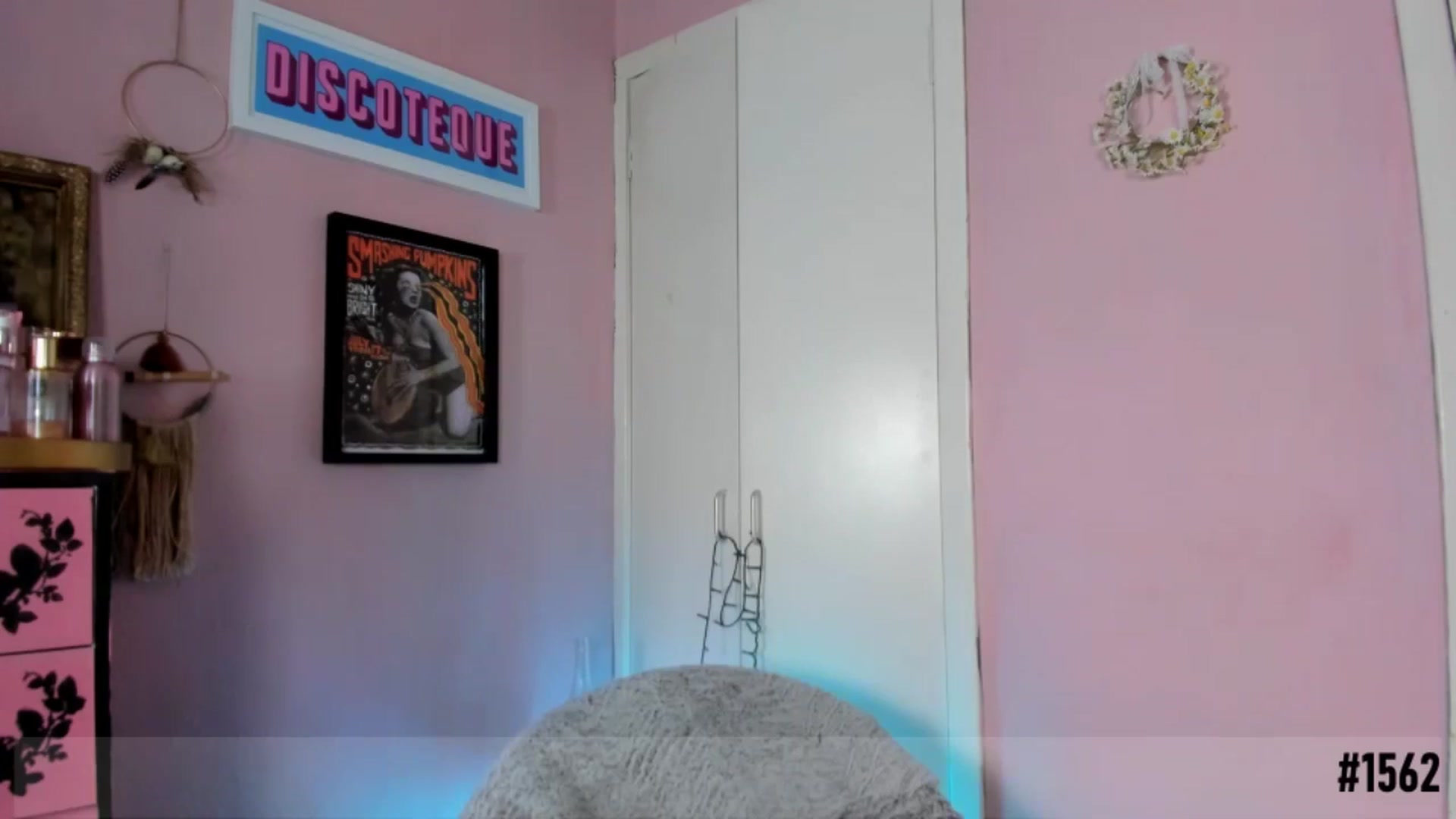 Gallery image thumbnail from MissMimiRose's myfreecams stream on, 04/14/2025, 21:49 image 17 of 20