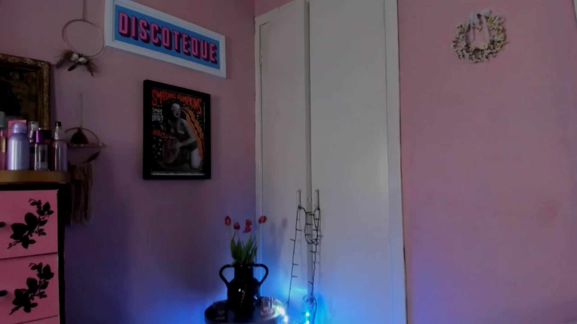 Gallery image thumbnail from MissMimiRose's myfreecams stream on, 04/30/2025, 20:11 image 9 of 20