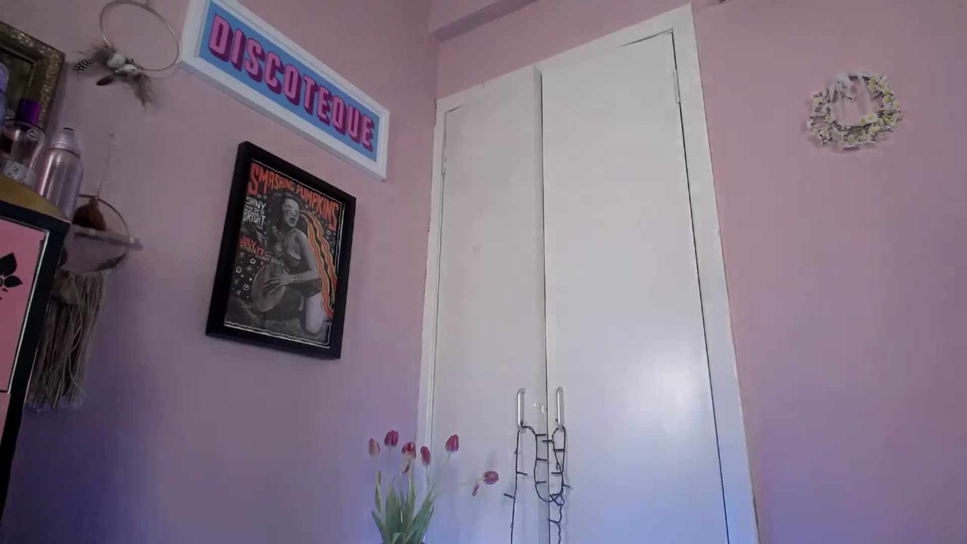 Gallery image thumbnail from MissMimiRose's myfreecams stream on, 05/02/2025, 22:29 image 11 of 20