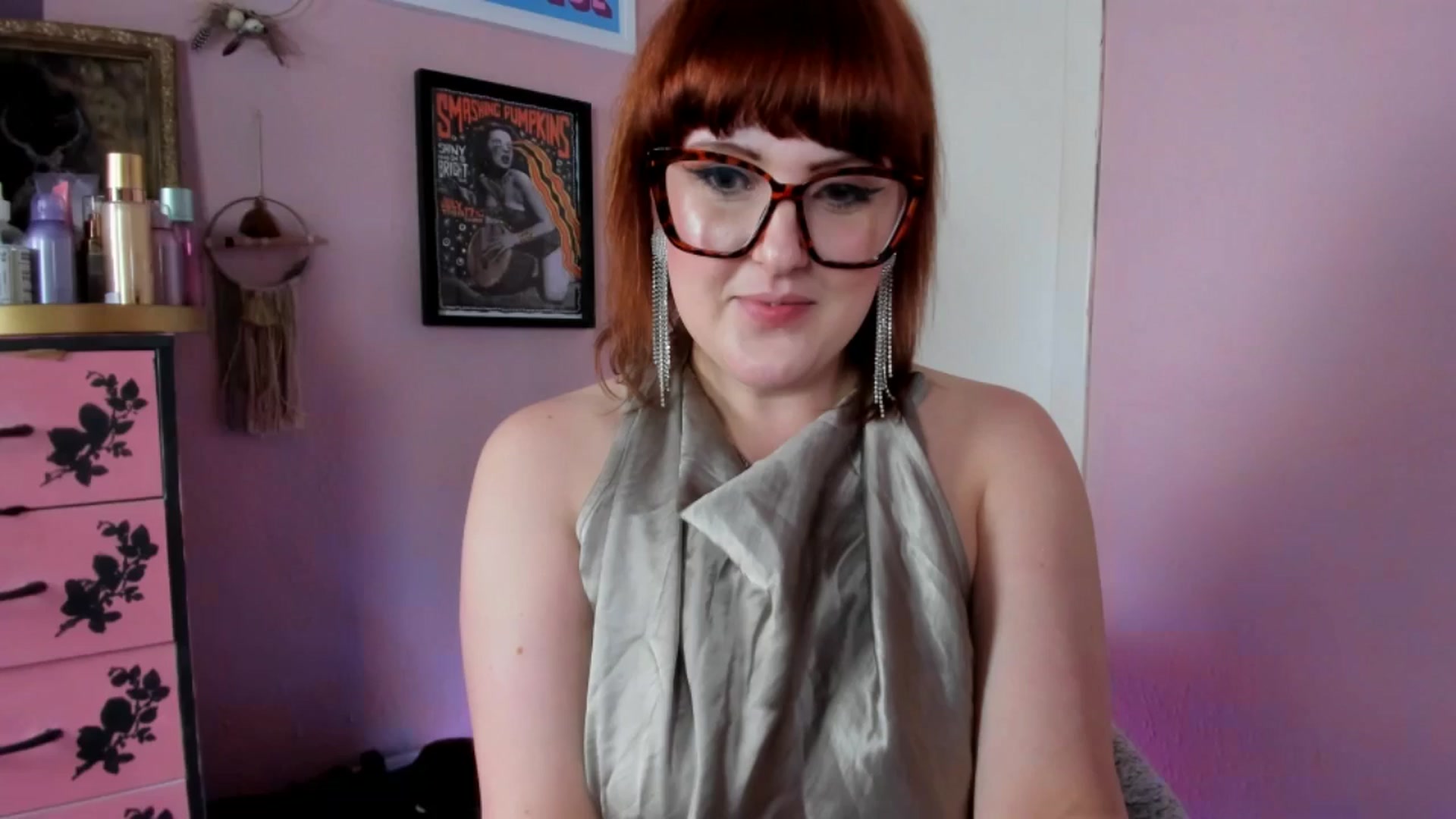 Gallery image thumbnail from MissMimiRose's myfreecams stream on, 05/06/2025, 21:23 image 17 of 20