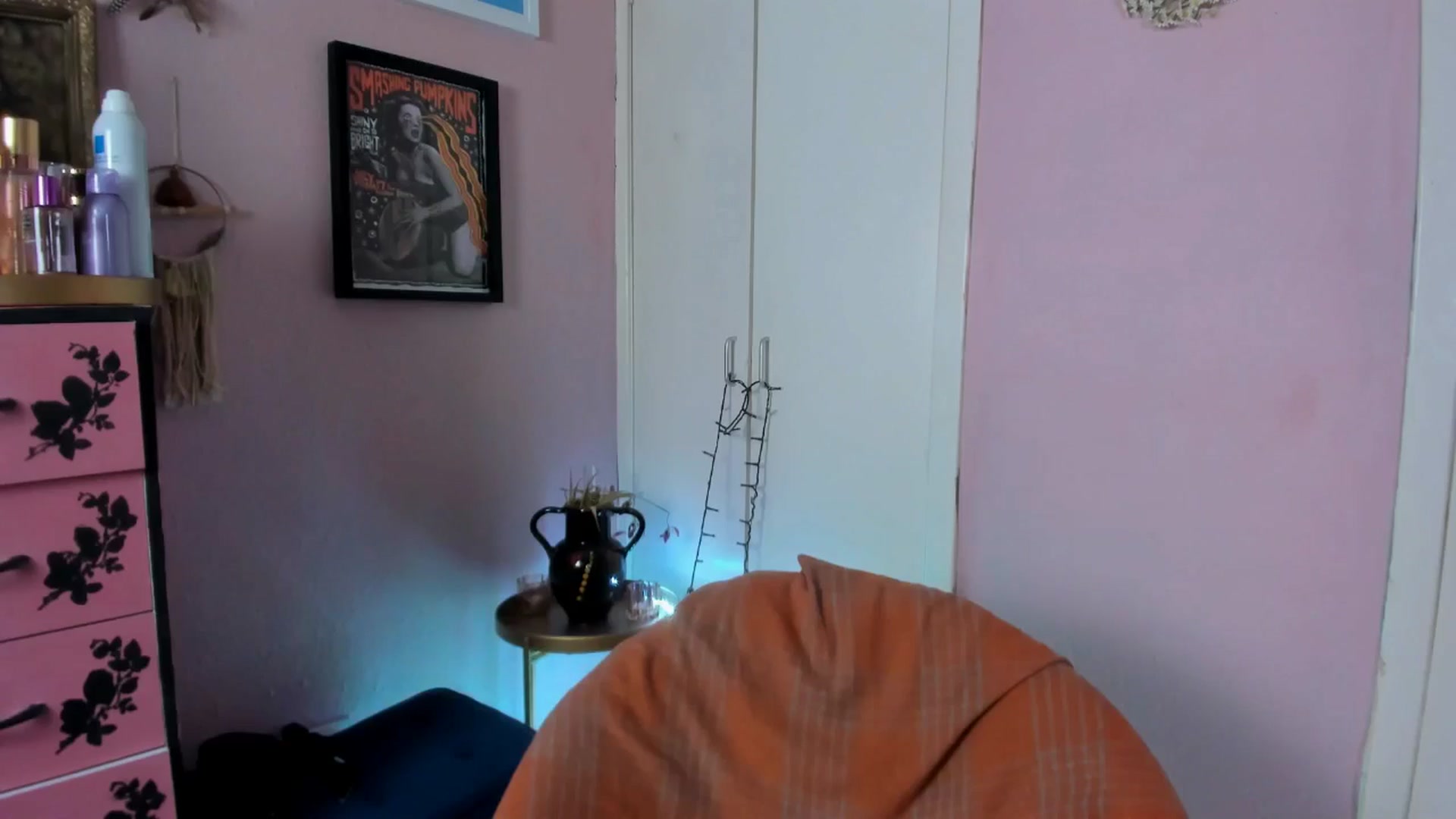 Gallery image thumbnail from MissMimiRose's myfreecams stream on, 06/10/2025, 20:20 image 8 of 20