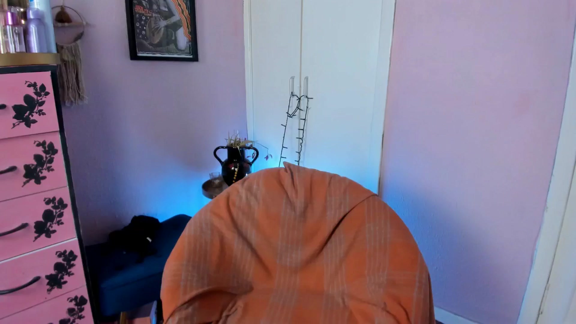 Gallery image thumbnail from MissMimiRose's myfreecams stream on, 06/10/2025, 20:20 image 1 of 20
