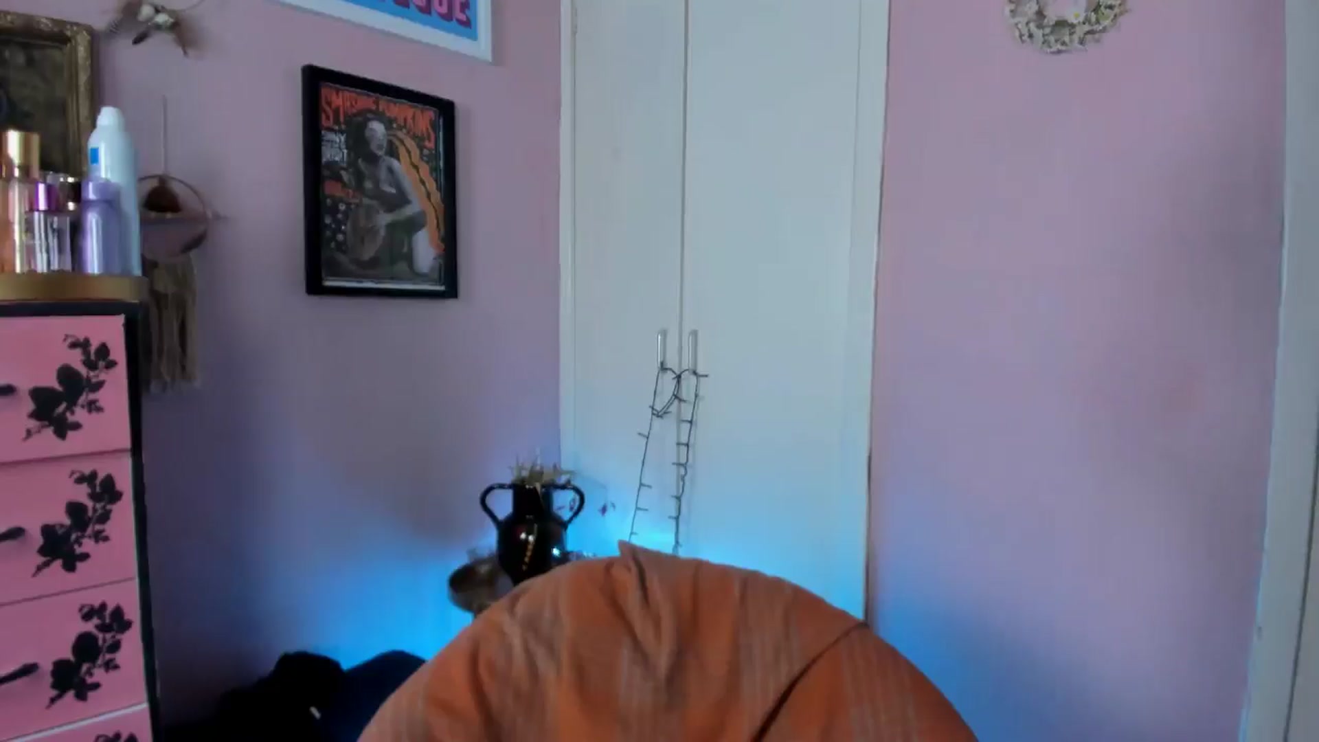 Gallery image thumbnail from MissMimiRose's myfreecams stream on, 06/10/2025, 20:20 image 2 of 20