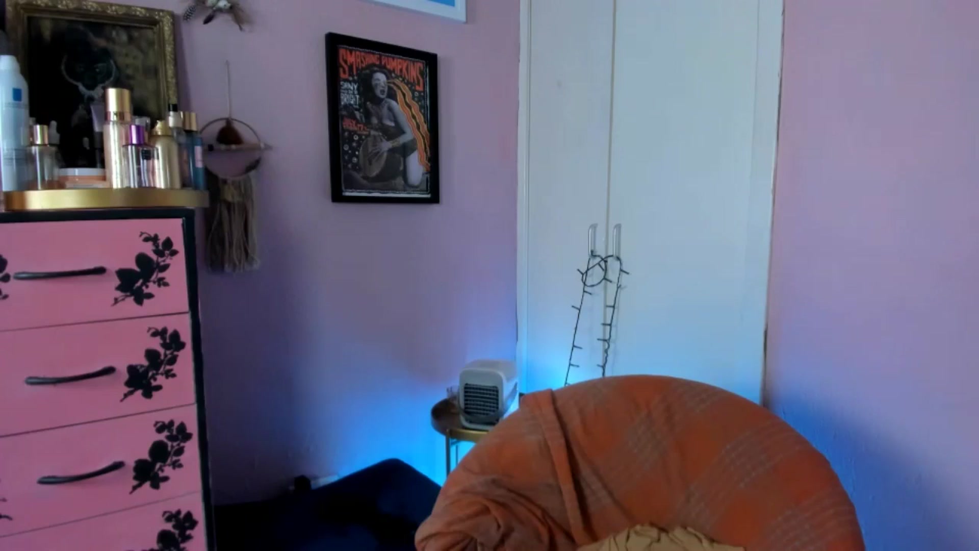Gallery image thumbnail from MissMimiRose's myfreecams stream on, 06/27/2025, 14:05 image 2 of 20