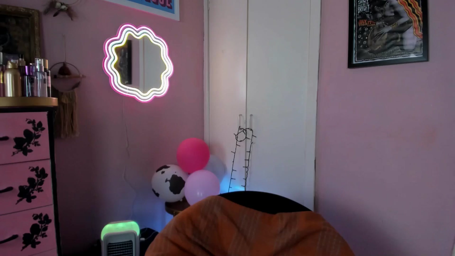 Gallery image thumbnail from MissMimiRose's myfreecams stream on, 06/30/2025, 21:28 image 7 of 20