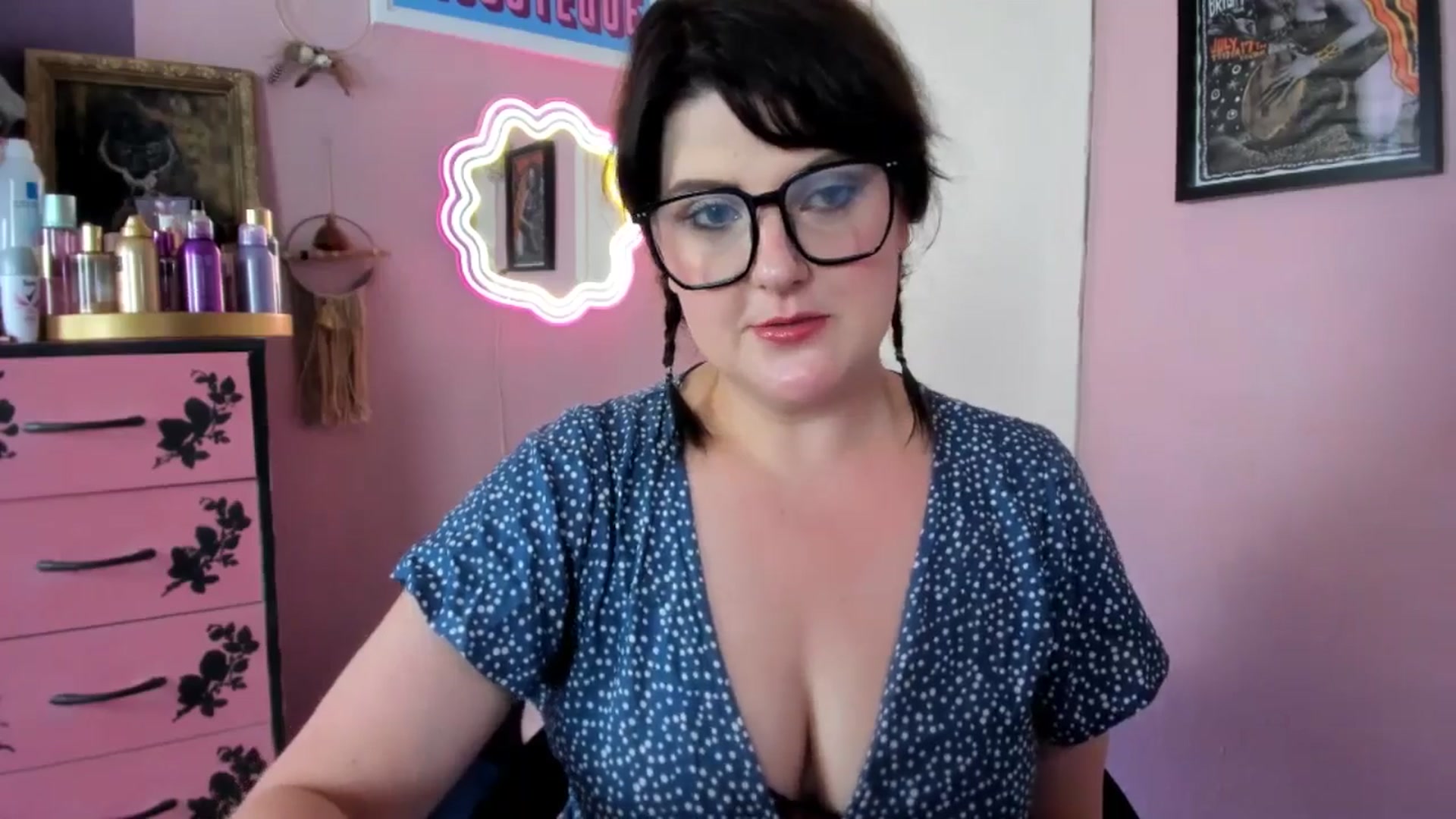 Gallery image thumbnail from MissMimiRose's myfreecams stream on, 07/12/2025, 12:03 image 3 of 20