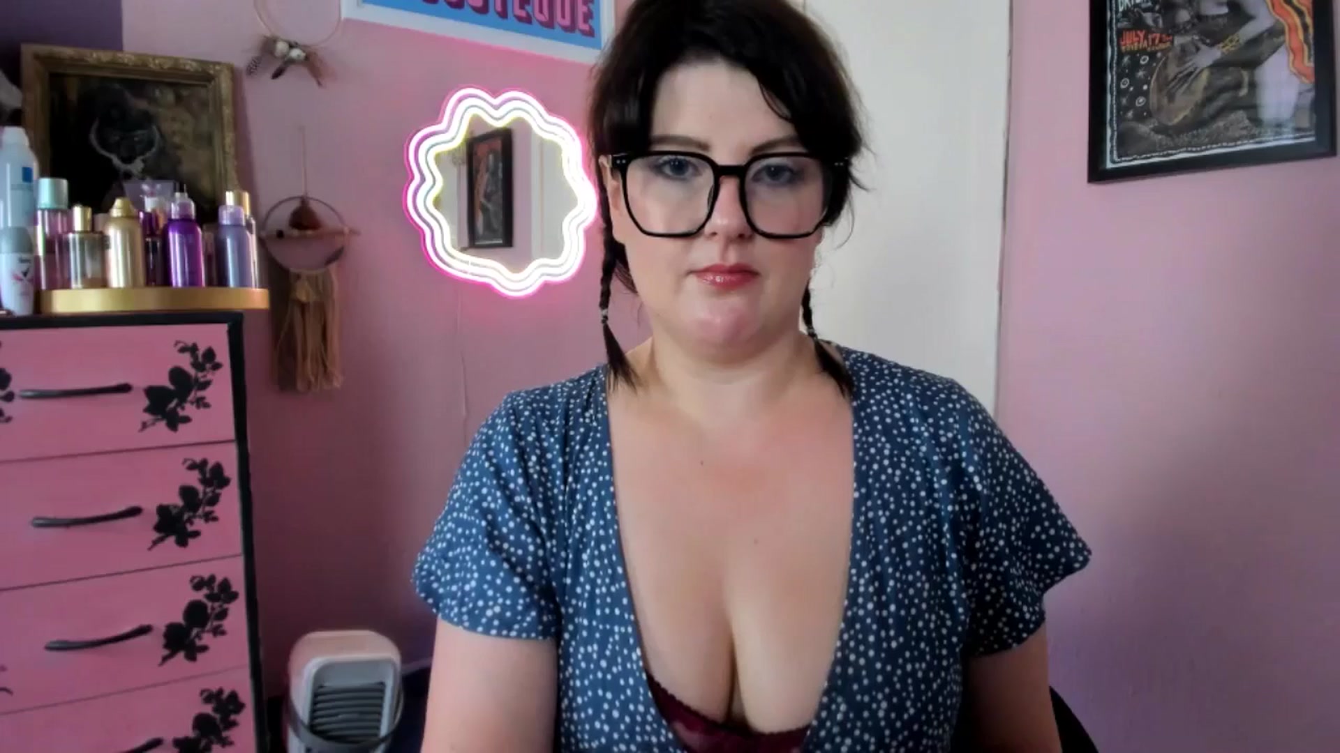 Gallery image thumbnail from MissMimiRose's myfreecams stream on, 07/12/2025, 12:03 image 14 of 20