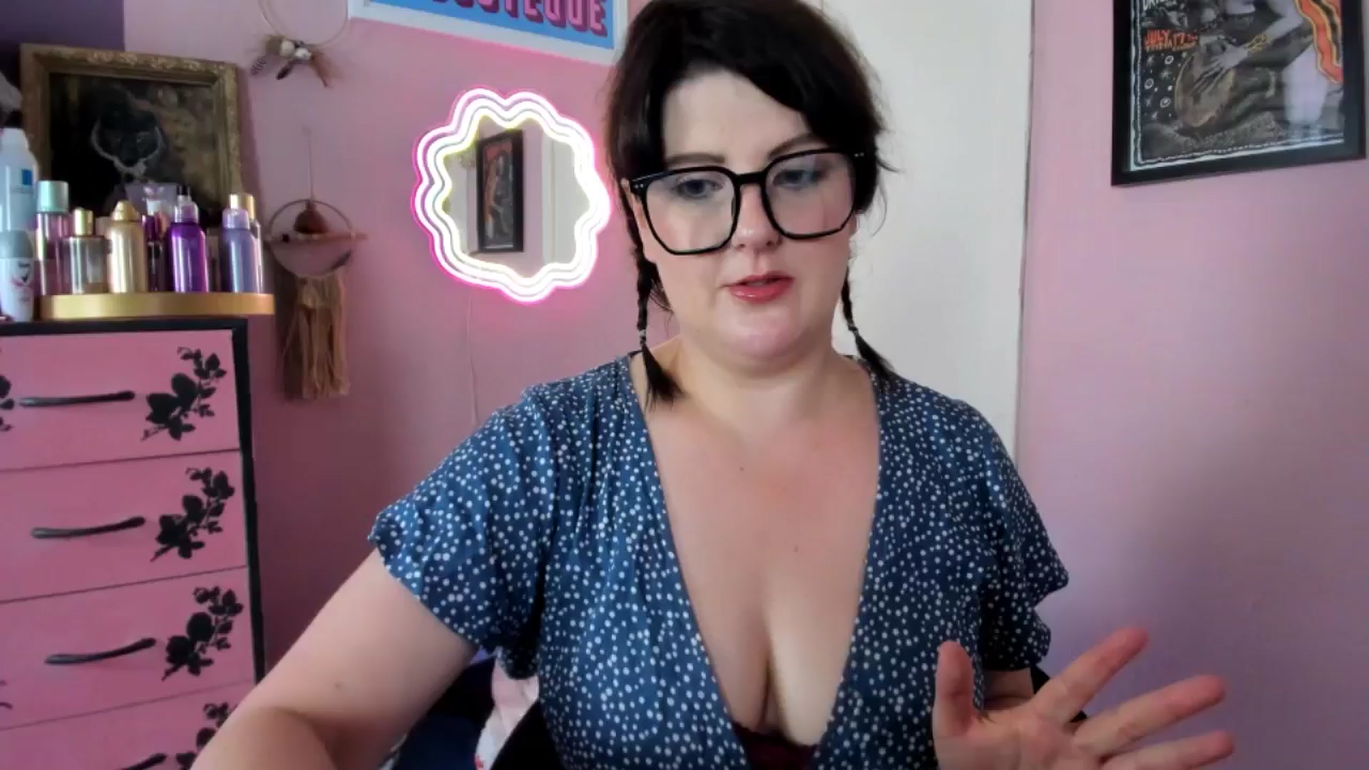 Gallery image thumbnail from MissMimiRose's myfreecams stream on, 07/12/2025, 12:03 image 18 of 20