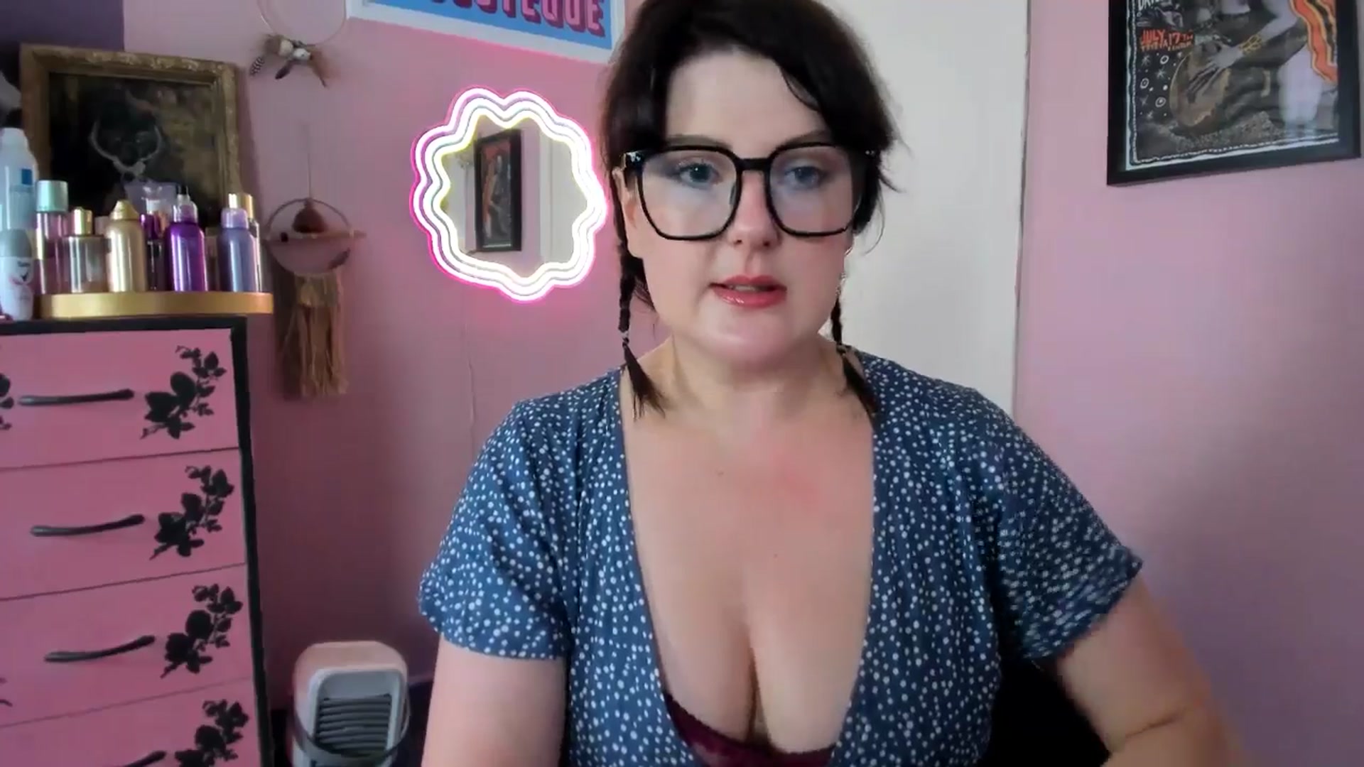 Gallery image thumbnail from MissMimiRose's myfreecams stream on, 07/12/2025, 12:03 image 13 of 20