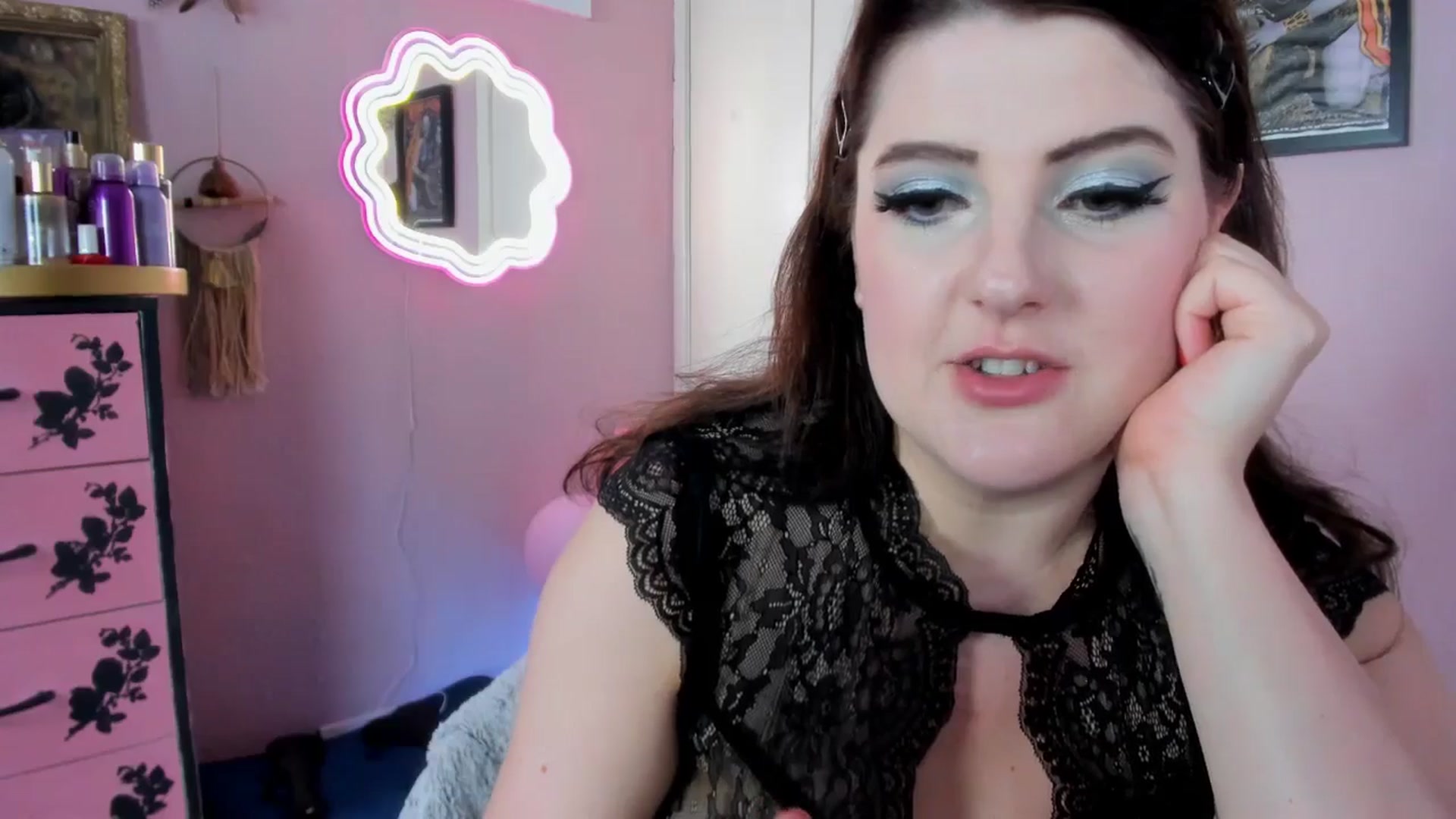 Gallery image thumbnail from MissMimiRose's myfreecams stream on, 07/22/2025, 21:13 image 16 of 20