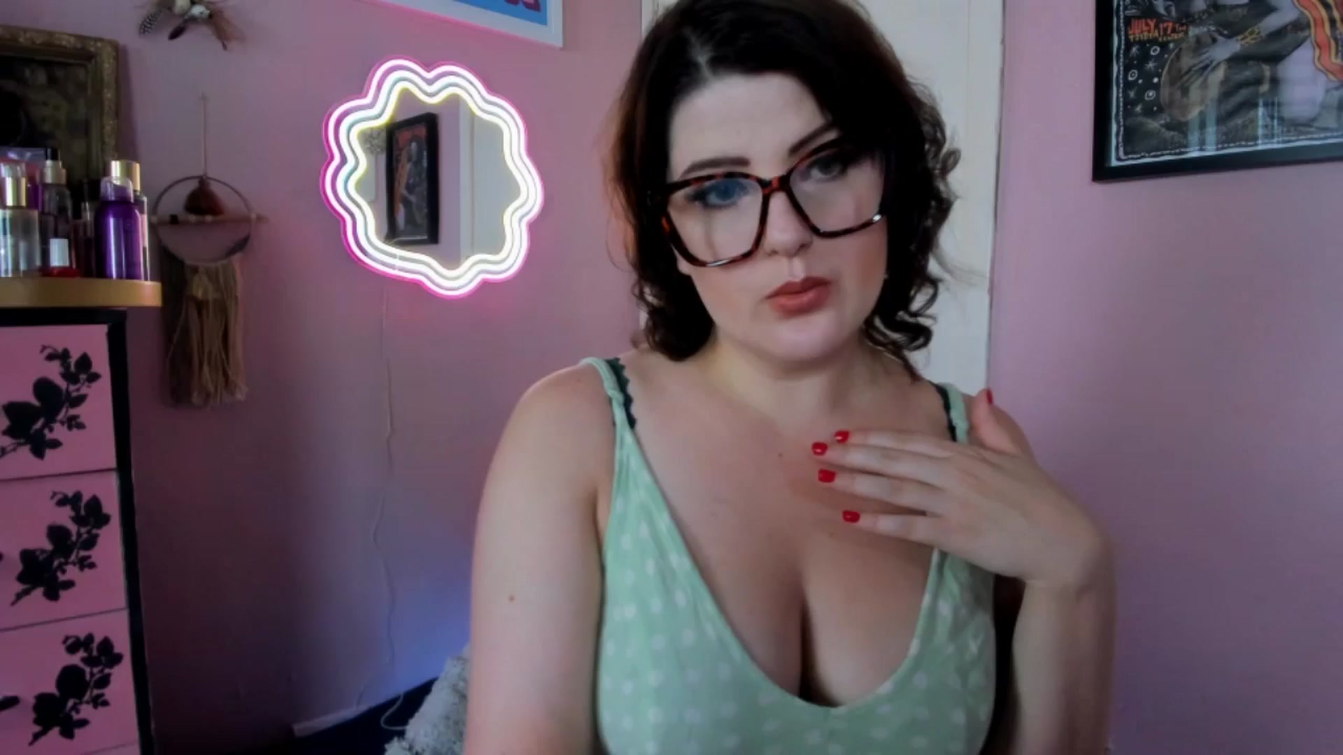 Gallery image thumbnail from MissMimiRose's myfreecams stream on, 07/26/2025, 14:39 image 1 of 20
