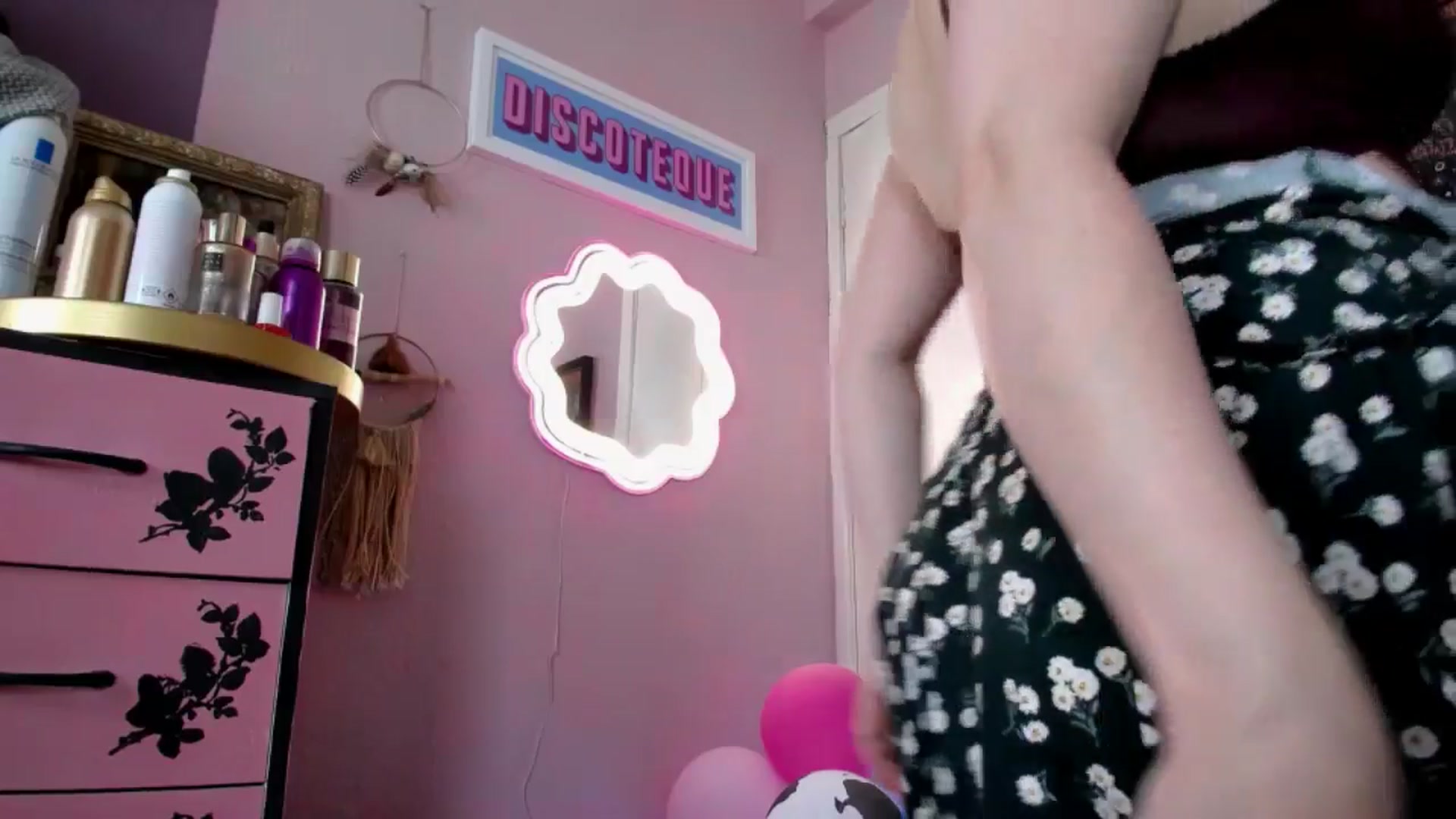 Gallery image thumbnail from MissMimiRose's myfreecams stream on, 07/27/2025, 15:34 image 6 of 20