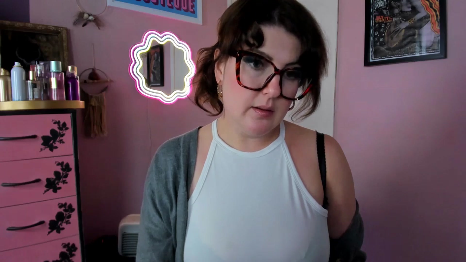 Gallery image thumbnail from MissMimiRose's myfreecams stream on, 08/09/2025, 14:07 image 16 of 20