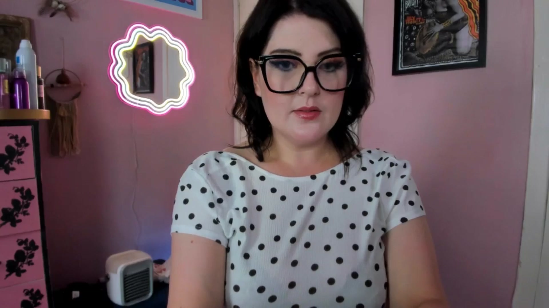 Gallery image thumbnail from MissMimiRose's myfreecams stream on, 08/15/2025, 22:57 image 8 of 20