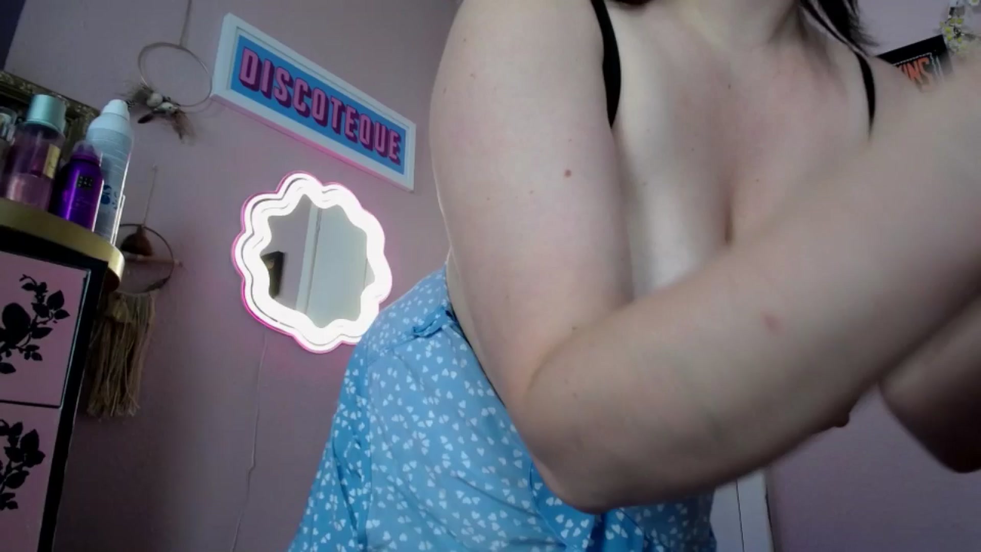 Gallery image thumbnail from MissMimiRose's myfreecams stream on, 08/16/2025, 14:33 image 7 of 20