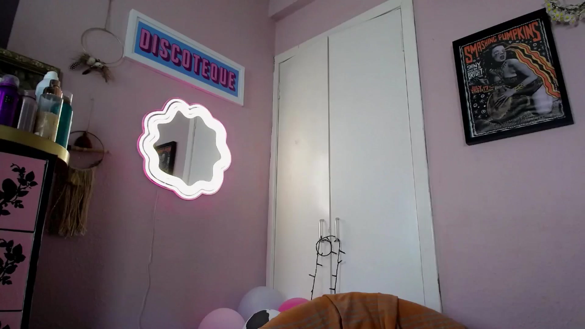 Gallery image thumbnail from MissMimiRose's myfreecams stream on, 08/22/2025, 21:47 image 17 of 20