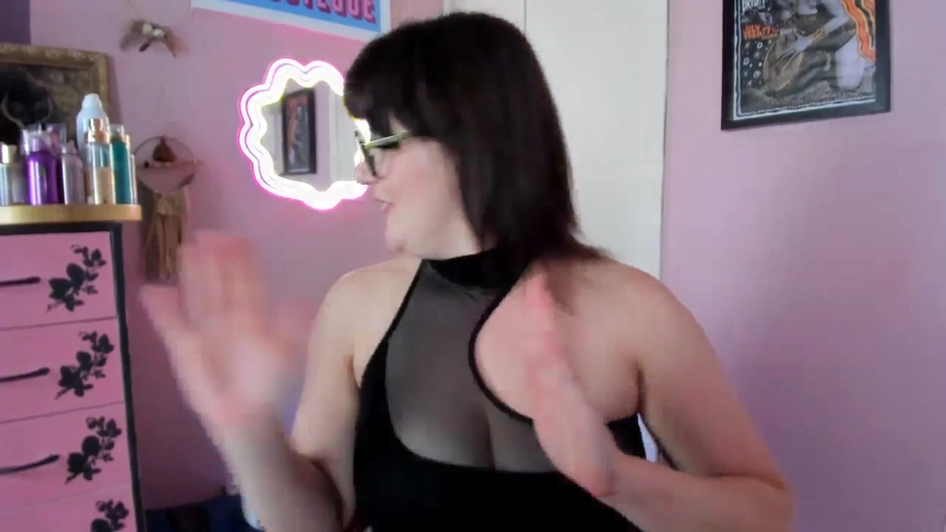 Gallery image thumbnail from MissMimiRose's myfreecams stream on, 08/22/2025, 21:47 image 16 of 20