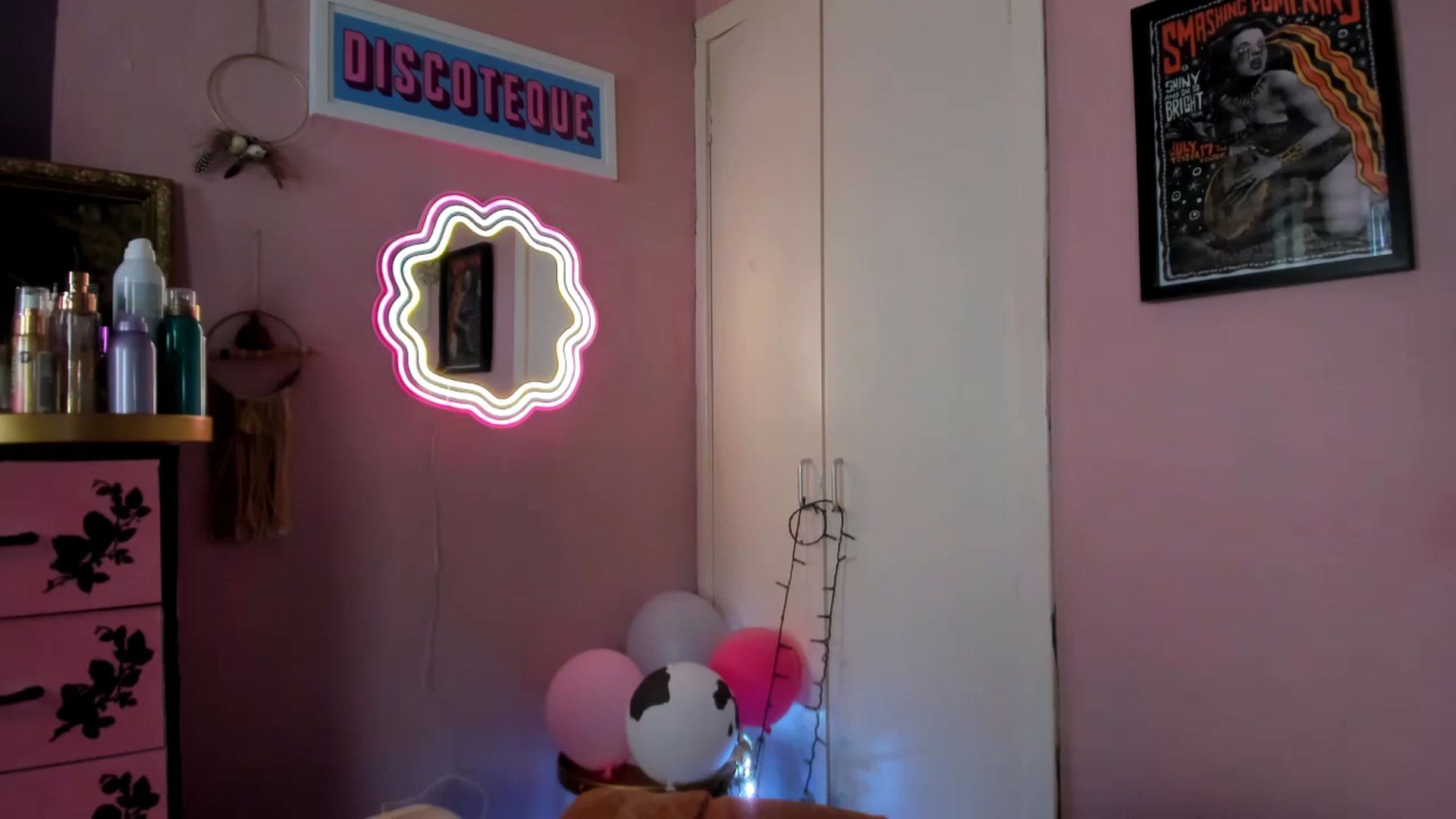 Gallery image thumbnail from MissMimiRose's myfreecams stream on, 08/31/2025, 13:32 image 7 of 20